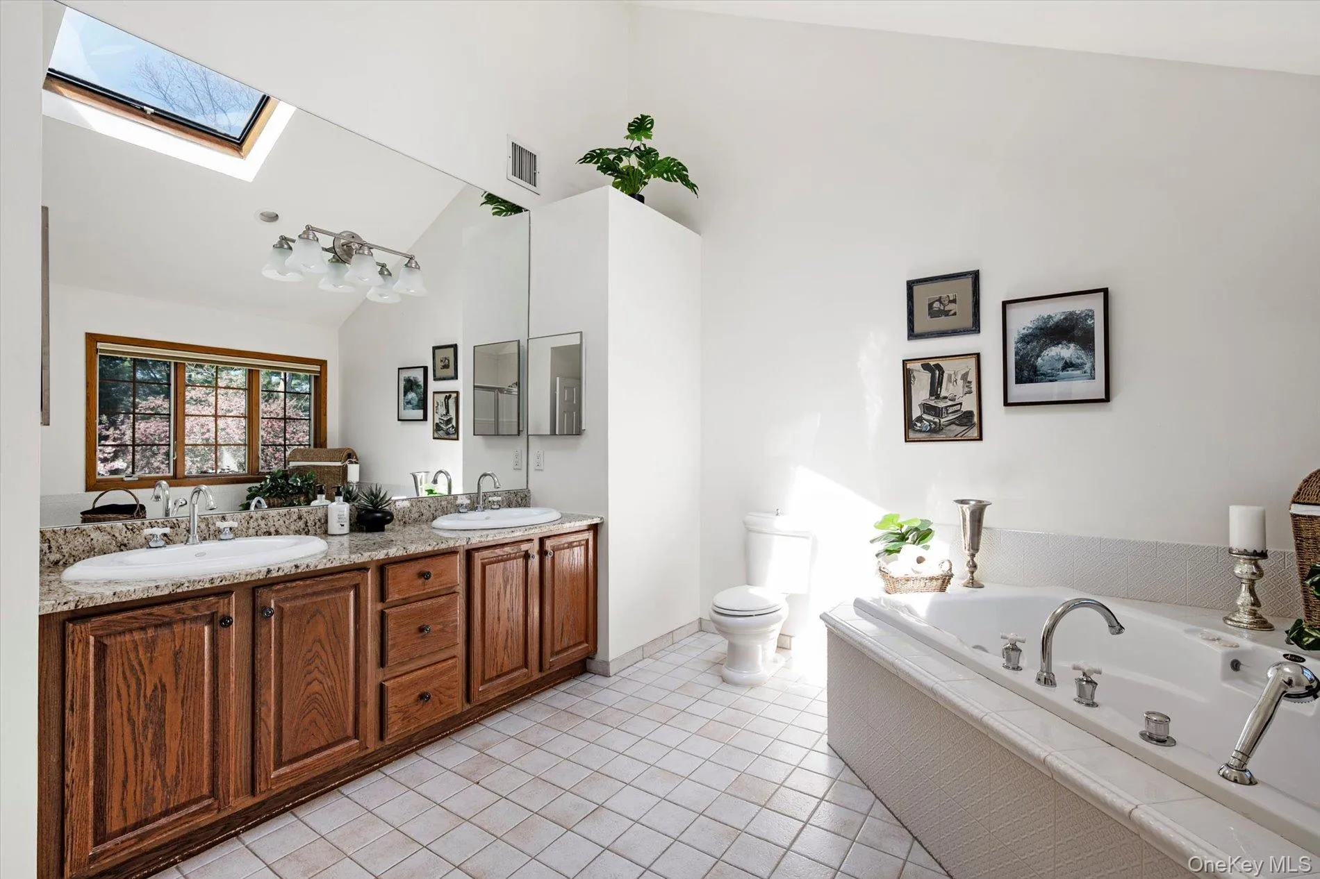 1 Fox Hollow Court, Huntington, NY, 5 Bedrooms Bedrooms, 8 Rooms Rooms,4 BathroomsBathrooms,Residential,For Rent,Fox Hollow,0,1034755 1 Fox Hollow Court, Huntington, NY, 5 Bedrooms Bedrooms, 8 Rooms Rooms,4 BathroomsBathrooms,Residential,For Rent,Fox Hollow,0,1034755