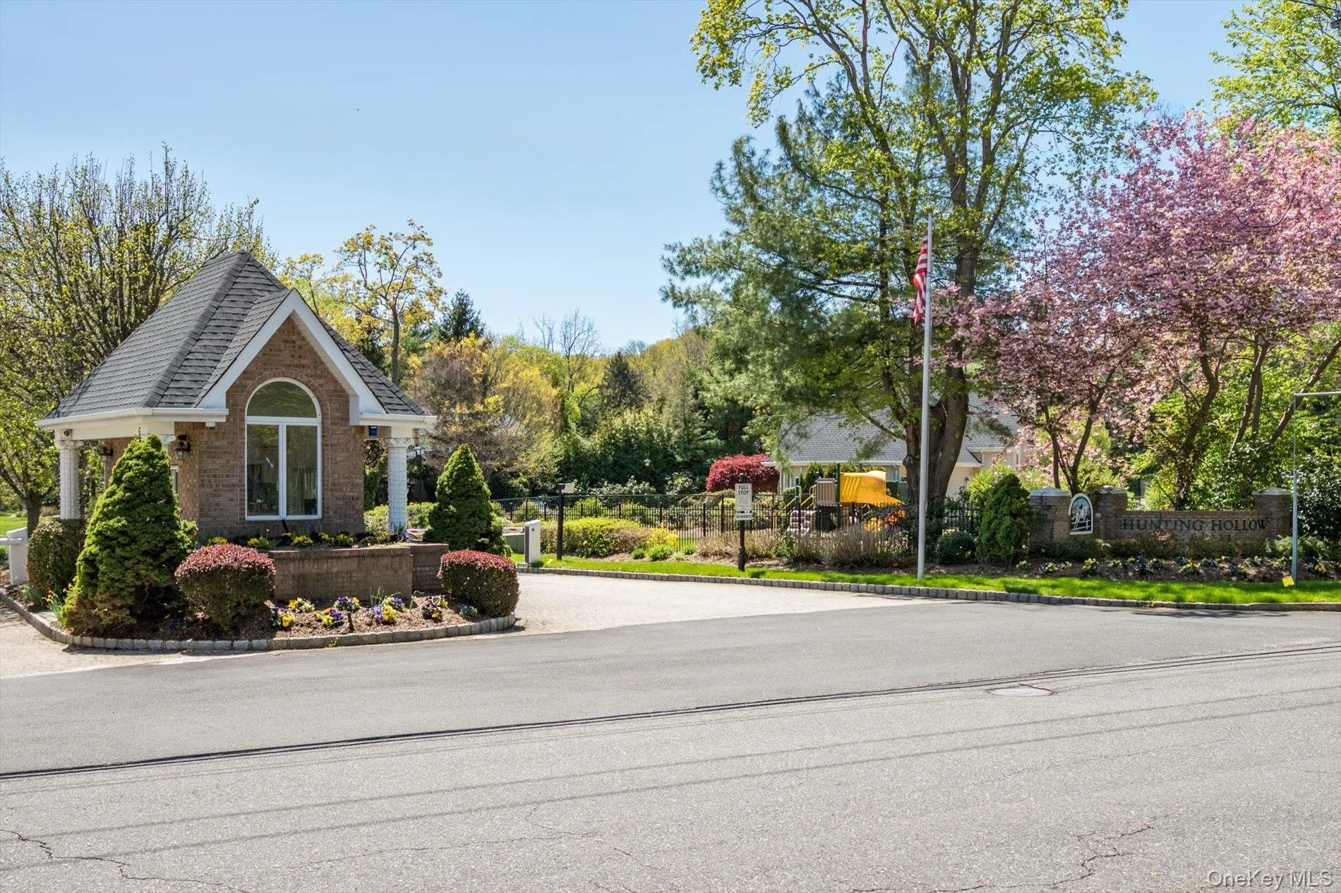 1 Fox Hollow Court, Huntington, NY, 5 Bedrooms Bedrooms, 8 Rooms Rooms,4 BathroomsBathrooms,Residential,For Rent,Fox Hollow,0,1034755 1 Fox Hollow Court, Huntington, NY, 5 Bedrooms Bedrooms, 8 Rooms Rooms,4 BathroomsBathrooms,Residential,For Rent,Fox Hollow,0,1034755