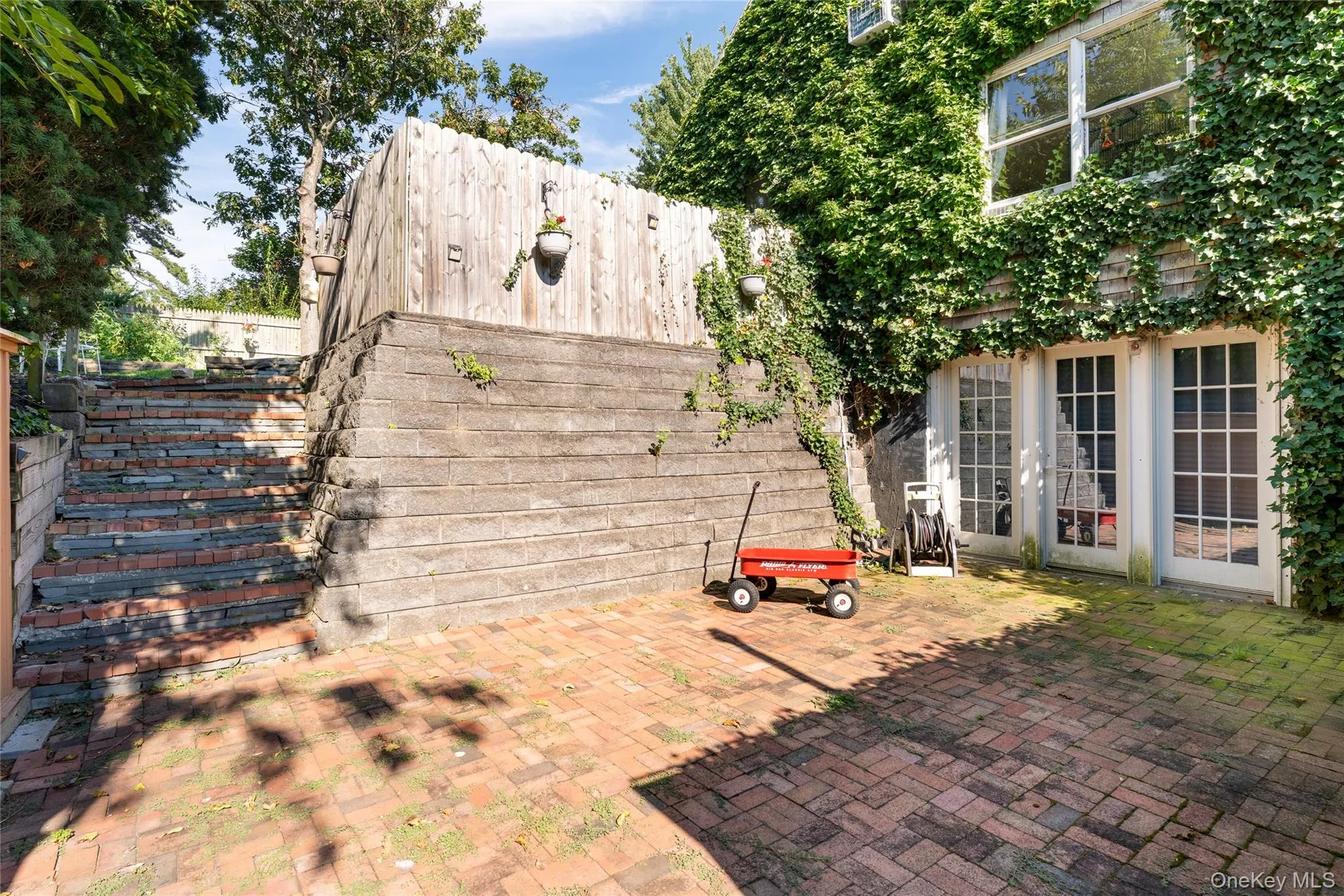 19 Washington Avenue, Southampton, NY, 2 Bedrooms Bedrooms, 6 Rooms Rooms,2 BathroomsBathrooms,Residential,For Rent,Washington,0,1034756 19 Washington Avenue, Southampton, NY, 2 Bedrooms Bedrooms, 6 Rooms Rooms,2 BathroomsBathrooms,Residential,For Rent,Washington,0,1034756