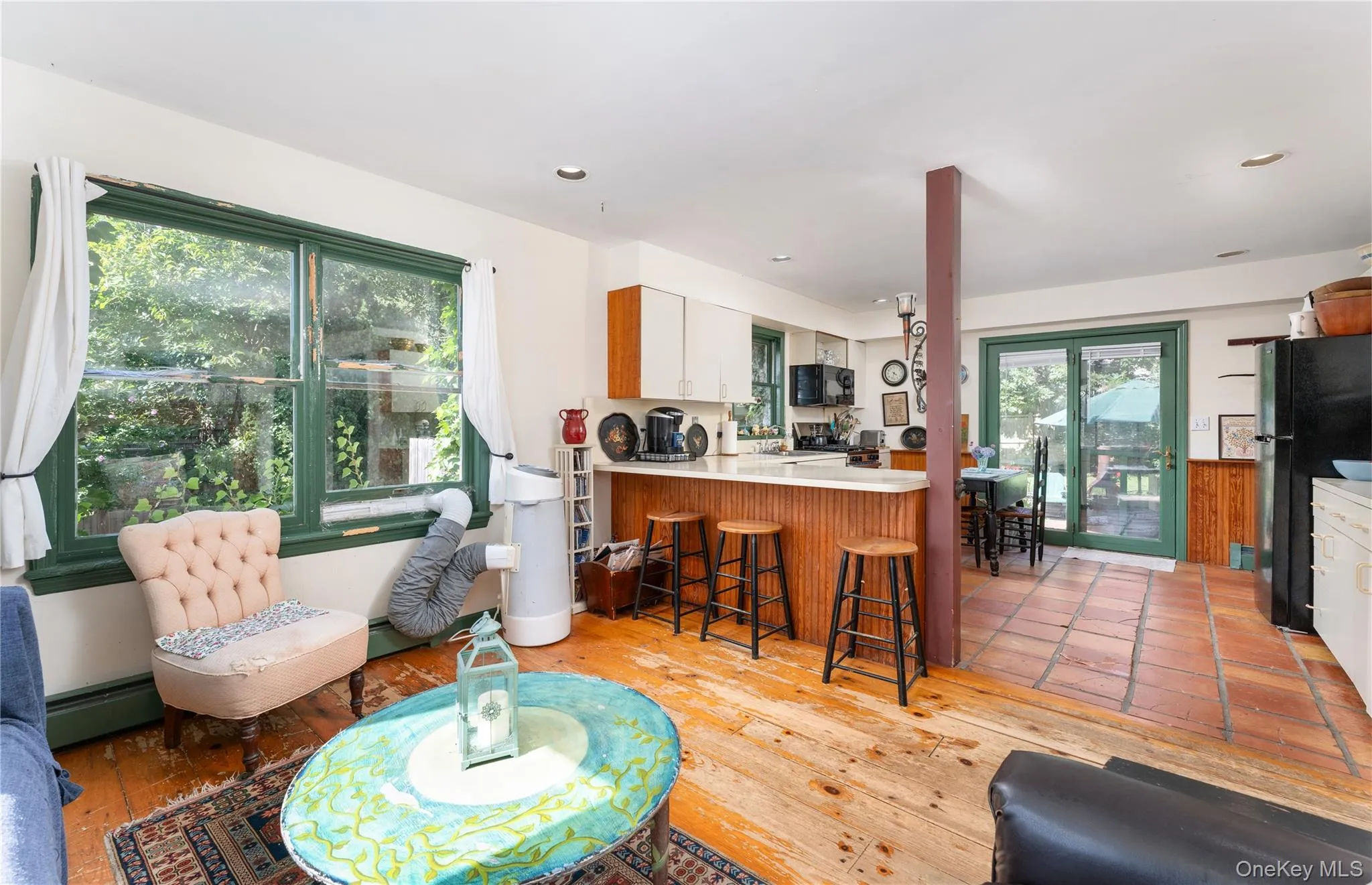 19 Washington Avenue, Southampton, NY, 2 Bedrooms Bedrooms, 6 Rooms Rooms,2 BathroomsBathrooms,Residential,For Rent,Washington,0,1034756 19 Washington Avenue, Southampton, NY, 2 Bedrooms Bedrooms, 6 Rooms Rooms,2 BathroomsBathrooms,Residential,For Rent,Washington,0,1034756