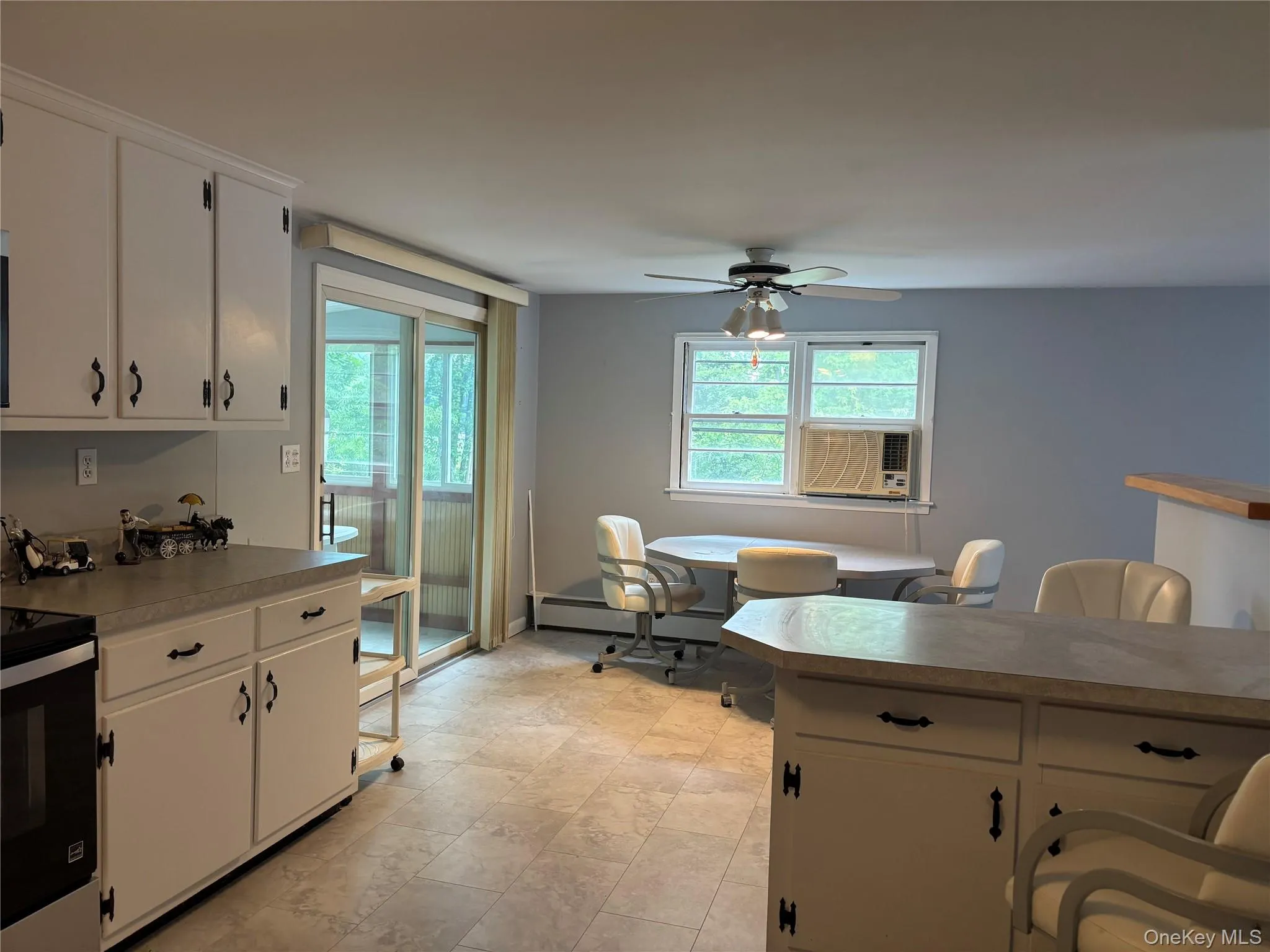 239 Vineyard Avenue, Lloyd, NY, 3 Bedrooms Bedrooms, 7 Rooms Rooms,2 BathroomsBathrooms,Residential Lease,For Rent,Vineyard,0,1034759 239 Vineyard Avenue, Lloyd, NY, 3 Bedrooms Bedrooms, 7 Rooms Rooms,2 BathroomsBathrooms,Residential Lease,For Rent,Vineyard,0,1034759