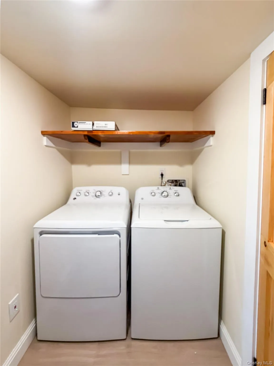 449 Quaker Lane, Hyde Park, NY, 1 Bedroom Bedrooms, 3 Rooms Rooms,1 BathroomBathrooms,Residential Lease,For Rent,Quaker,0,1034760 449 Quaker Lane, Hyde Park, NY, 1 Bedroom Bedrooms, 3 Rooms Rooms,1 BathroomBathrooms,Residential Lease,For Rent,Quaker,0,1034760
