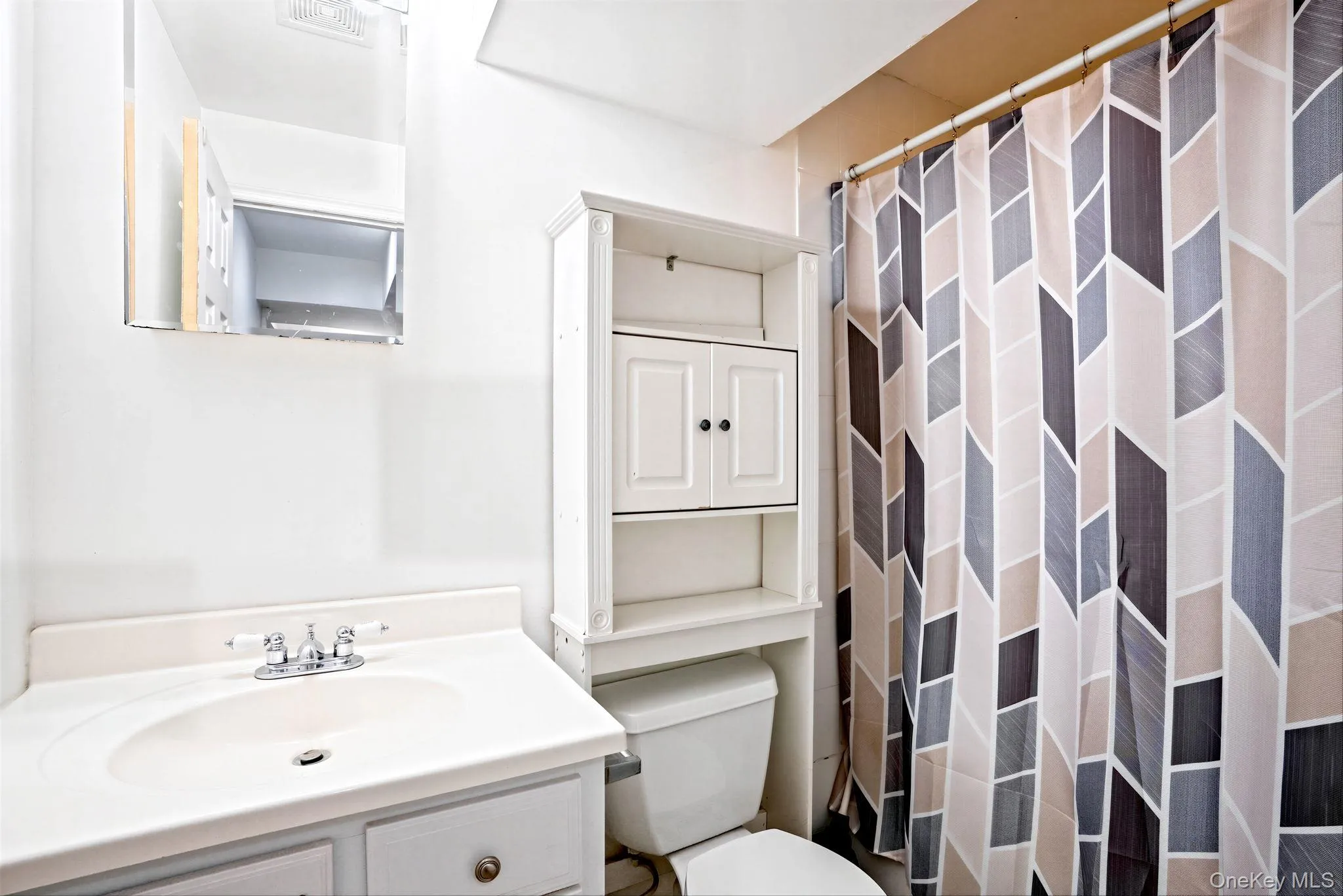 133 Cumberland Street, Brookhaven, NY, 4 Bedrooms Bedrooms, 12 Rooms Rooms,3 BathroomsBathrooms,Residential,For Rent,Cumberland,0,1034766 133 Cumberland Street, Brookhaven, NY, 4 Bedrooms Bedrooms, 12 Rooms Rooms,3 BathroomsBathrooms,Residential,For Rent,Cumberland,0,1034766