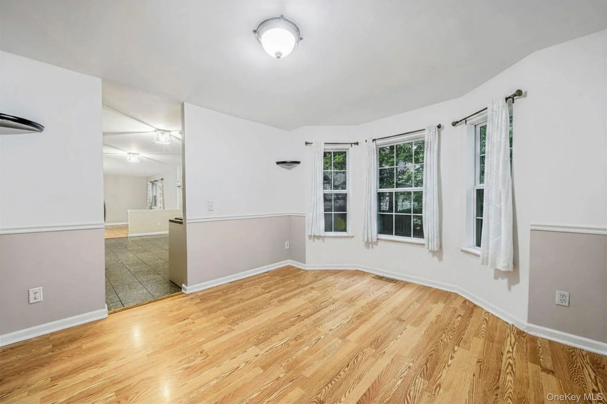 133 Cumberland Street, Brookhaven, NY, 4 Bedrooms Bedrooms, 12 Rooms Rooms,3 BathroomsBathrooms,Residential,For Rent,Cumberland,0,1034766 133 Cumberland Street, Brookhaven, NY, 4 Bedrooms Bedrooms, 12 Rooms Rooms,3 BathroomsBathrooms,Residential,For Rent,Cumberland,0,1034766