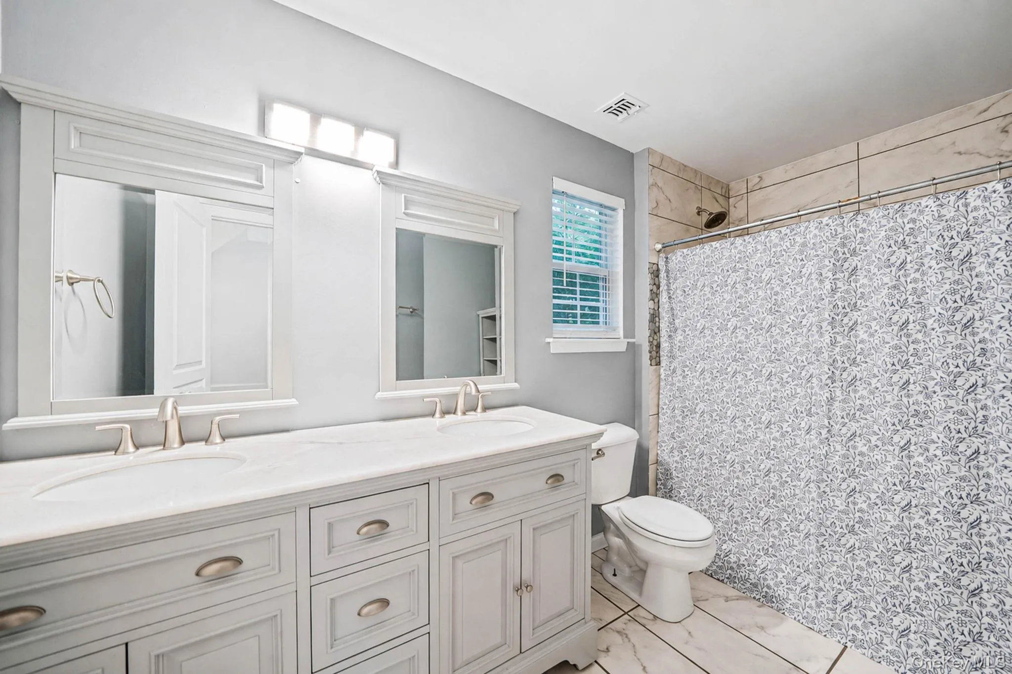 133 Cumberland Street, Brookhaven, NY, 4 Bedrooms Bedrooms, 12 Rooms Rooms,3 BathroomsBathrooms,Residential,For Rent,Cumberland,0,1034766 133 Cumberland Street, Brookhaven, NY, 4 Bedrooms Bedrooms, 12 Rooms Rooms,3 BathroomsBathrooms,Residential,For Rent,Cumberland,0,1034766