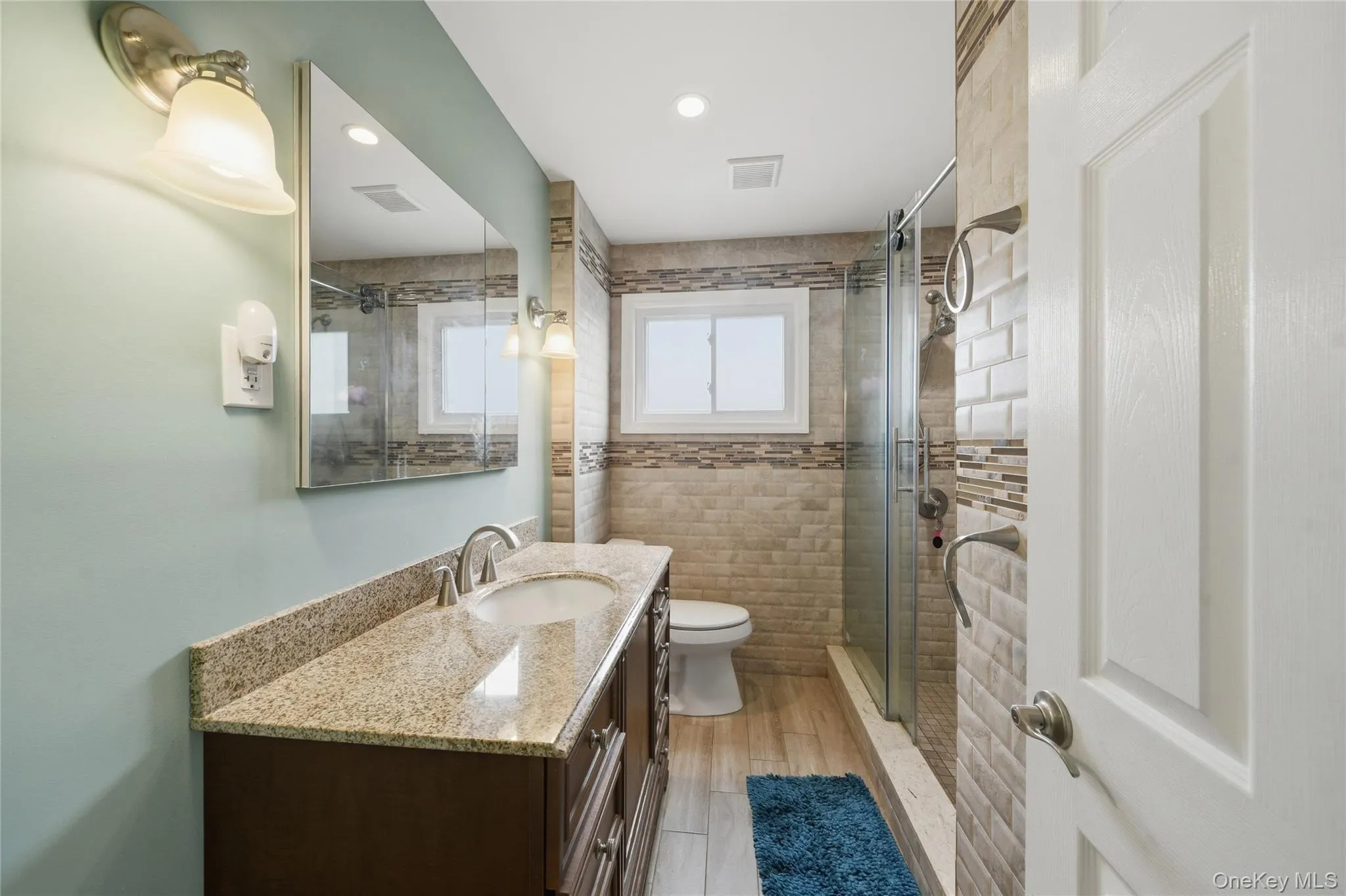 4 Farragut Avenue, Babylon, NY, 3 Bedrooms Bedrooms, 5 Rooms Rooms,2 BathroomsBathrooms,Residential,For Rent,Farragut,0,1034769 4 Farragut Avenue, Babylon, NY, 3 Bedrooms Bedrooms, 5 Rooms Rooms,2 BathroomsBathrooms,Residential,For Rent,Farragut,0,1034769