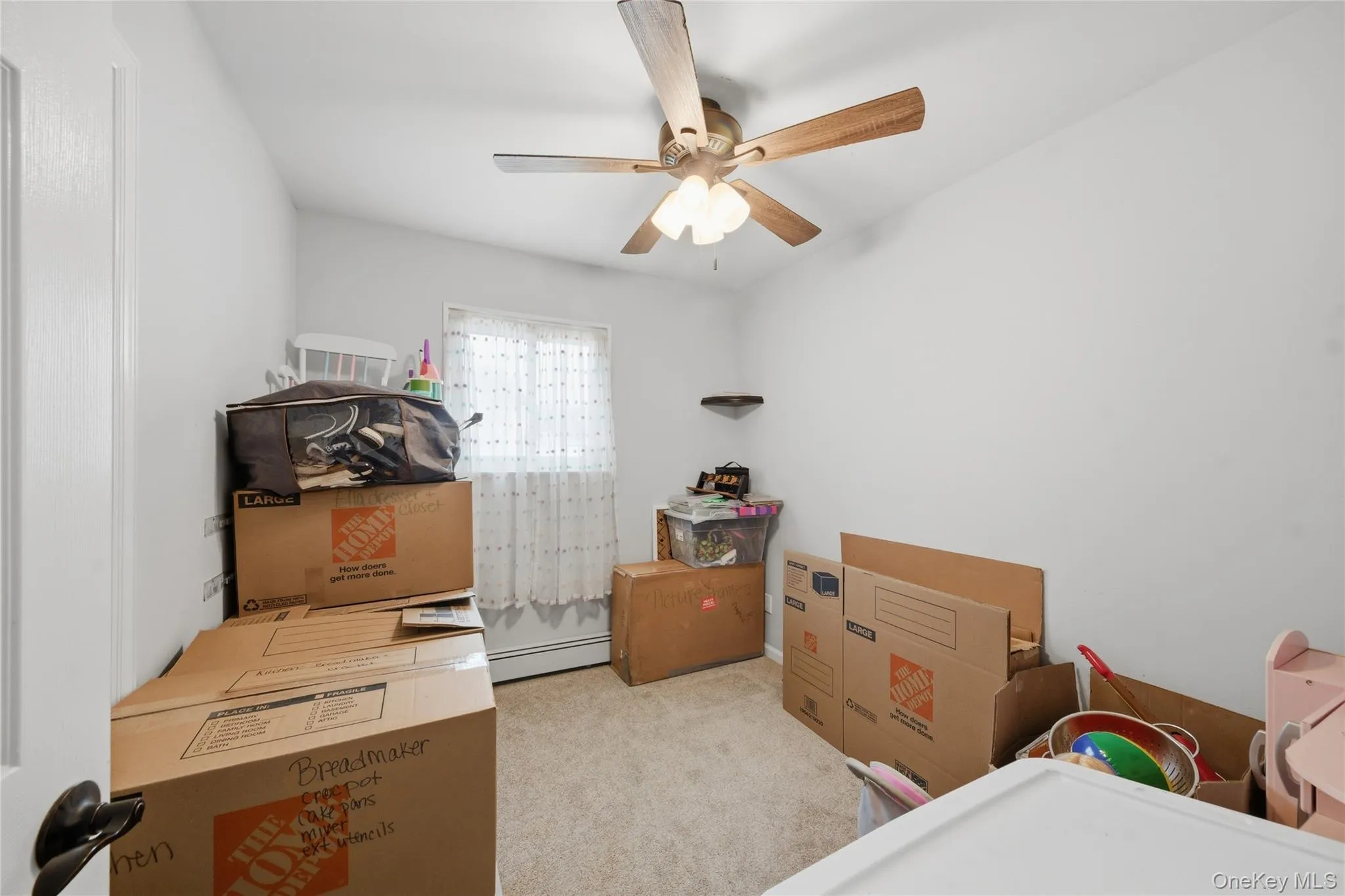4 Farragut Avenue, Babylon, NY, 3 Bedrooms Bedrooms, 5 Rooms Rooms,2 BathroomsBathrooms,Residential,For Rent,Farragut,0,1034769 4 Farragut Avenue, Babylon, NY, 3 Bedrooms Bedrooms, 5 Rooms Rooms,2 BathroomsBathrooms,Residential,For Rent,Farragut,0,1034769