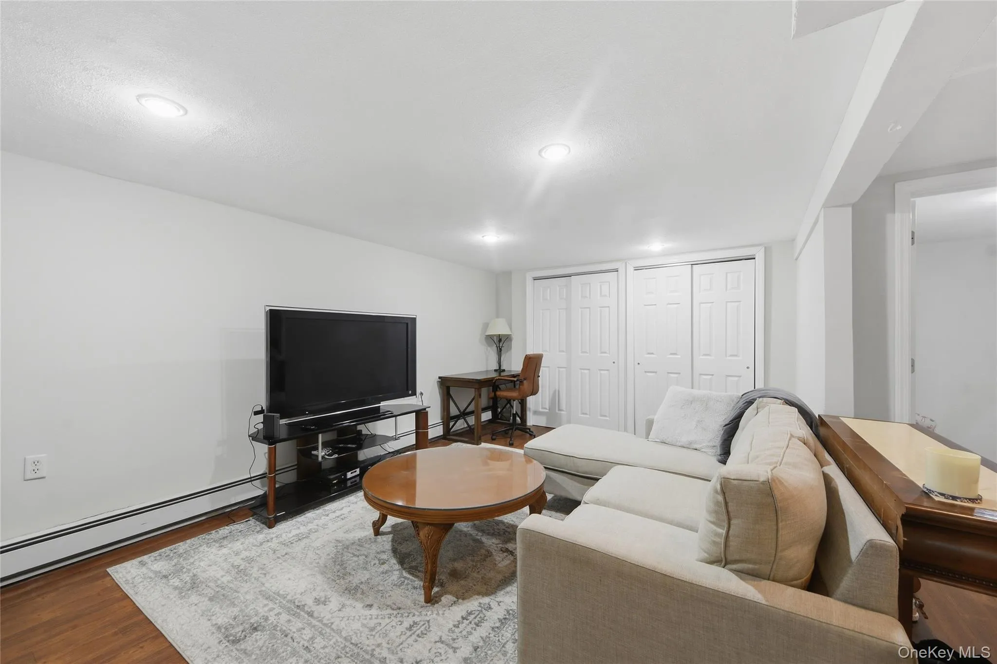4 Farragut Avenue, Babylon, NY, 3 Bedrooms Bedrooms, 5 Rooms Rooms,2 BathroomsBathrooms,Residential,For Rent,Farragut,0,1034769 4 Farragut Avenue, Babylon, NY, 3 Bedrooms Bedrooms, 5 Rooms Rooms,2 BathroomsBathrooms,Residential,For Rent,Farragut,0,1034769