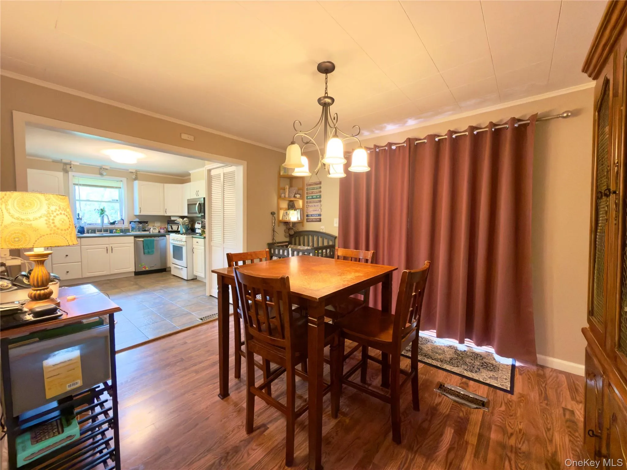 15 Forest Drive, Hyde Park, NY, 2 Bedrooms Bedrooms, 5 Rooms Rooms,1 BathroomBathrooms,Residential,For Rent,Forest,0,1034777 15 Forest Drive, Hyde Park, NY, 2 Bedrooms Bedrooms, 5 Rooms Rooms,1 BathroomBathrooms,Residential,For Rent,Forest,0,1034777