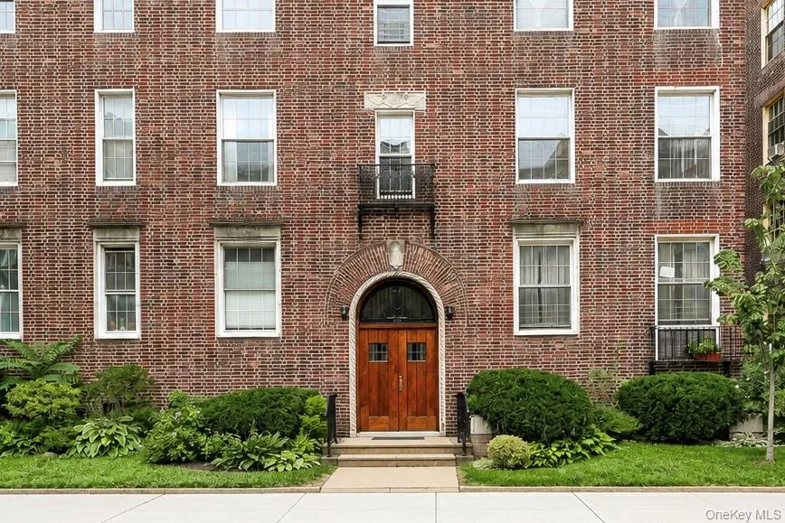 37-22 85th Street, New York, NY, 2 Bedrooms Bedrooms, 6 Rooms Rooms,1 BathroomBathrooms,Residential,For Rent,85th,0,1034778 37-22 85th Street, New York, NY, 2 Bedrooms Bedrooms, 6 Rooms Rooms,1 BathroomBathrooms,Residential,For Rent,85th,0,1034778