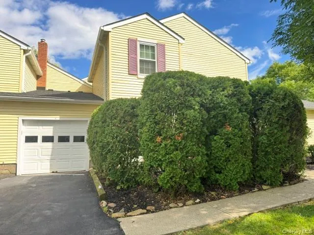 34 Candlestick Court, Warwick (town), NY, 3 Bedrooms Bedrooms, 6 Rooms Rooms,2 BathroomsBathrooms,Residential Lease,For Rent,Candlestick,0,1034780 34 Candlestick Court, Warwick (town), NY, 3 Bedrooms Bedrooms, 6 Rooms Rooms,2 BathroomsBathrooms,Residential Lease,For Rent,Candlestick,0,1034780