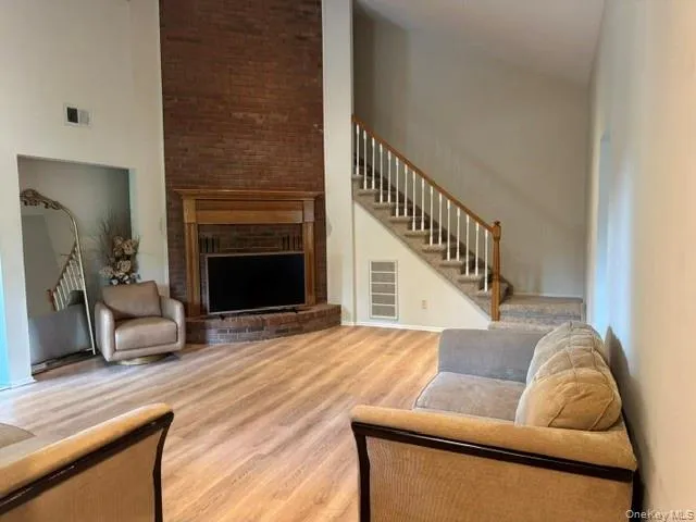 34 Candlestick Court, Warwick (town), NY, 3 Bedrooms Bedrooms, 6 Rooms Rooms,2 BathroomsBathrooms,Residential Lease,For Rent,Candlestick,0,1034780 34 Candlestick Court, Warwick (town), NY, 3 Bedrooms Bedrooms, 6 Rooms Rooms,2 BathroomsBathrooms,Residential Lease,For Rent,Candlestick,0,1034780