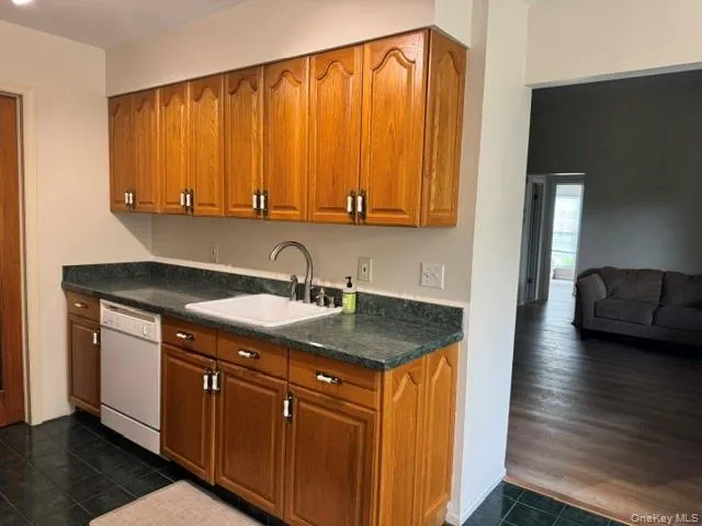 34 Candlestick Court, Warwick (town), NY, 3 Bedrooms Bedrooms, 6 Rooms Rooms,2 BathroomsBathrooms,Residential Lease,For Rent,Candlestick,0,1034780 34 Candlestick Court, Warwick (town), NY, 3 Bedrooms Bedrooms, 6 Rooms Rooms,2 BathroomsBathrooms,Residential Lease,For Rent,Candlestick,0,1034780