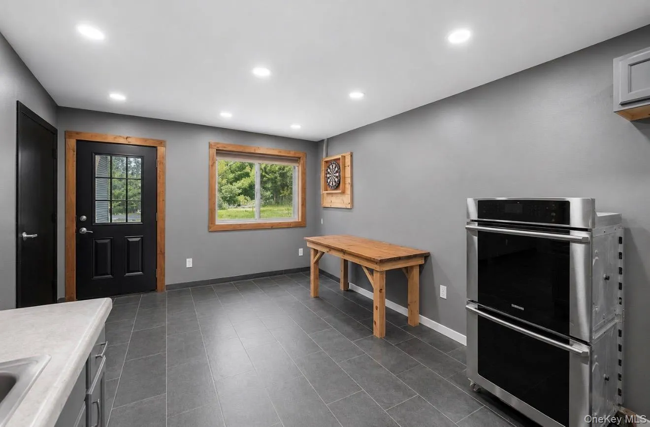 290 Route 17K, Wallkill, NY, 3 Bedrooms Bedrooms, 6 Rooms Rooms,1 BathroomBathrooms,Residential,For Rent,Route 17K,0,1034782 290 Route 17K, Wallkill, NY, 3 Bedrooms Bedrooms, 6 Rooms Rooms,1 BathroomBathrooms,Residential,For Rent,Route 17K,0,1034782