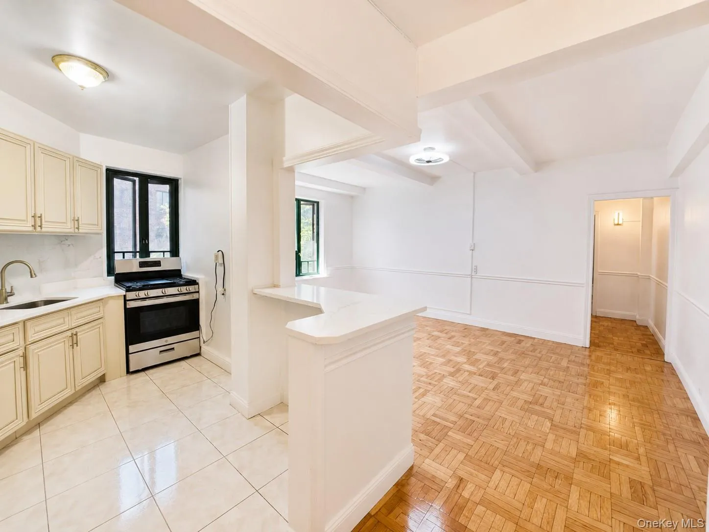 1564 Unionport Road, New York, NY, 1 Bedroom Bedrooms, 3 Rooms Rooms,1 BathroomBathrooms,Residential,For Rent,Unionport,0,1034787 1564 Unionport Road, New York, NY, 1 Bedroom Bedrooms, 3 Rooms Rooms,1 BathroomBathrooms,Residential,For Rent,Unionport,0,1034787