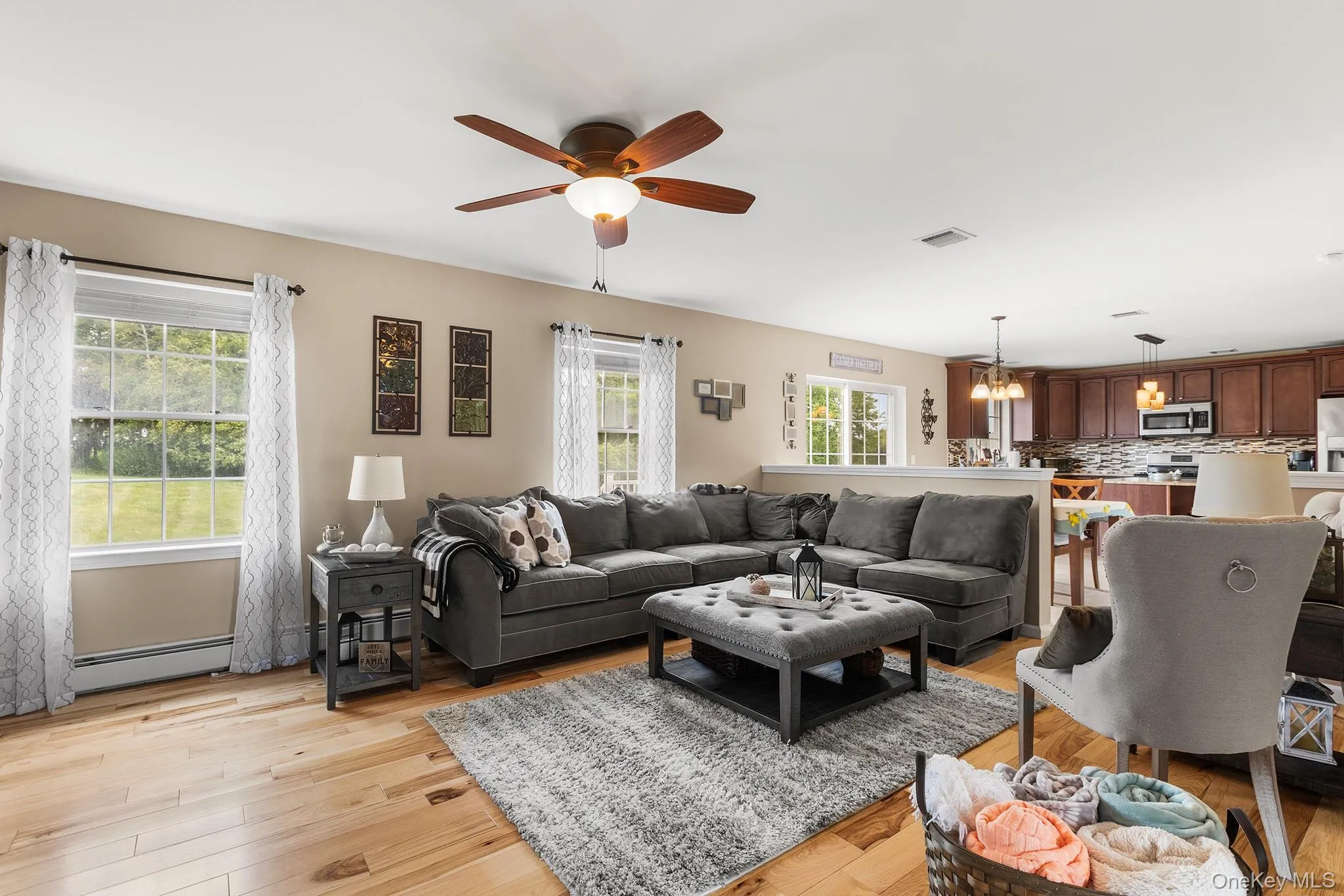 6 Apple Lane, Lloyd, NY, 4 Bedrooms Bedrooms, 9 Rooms Rooms,2 BathroomsBathrooms,Residential,For Rent,Apple,0,1034790 6 Apple Lane, Lloyd, NY, 4 Bedrooms Bedrooms, 9 Rooms Rooms,2 BathroomsBathrooms,Residential,For Rent,Apple,0,1034790