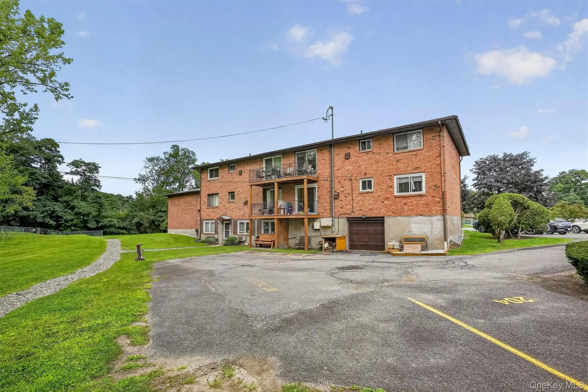 1006 Parr Meadow Drive, Newburgh (town), NY, 2 Bedrooms Bedrooms, 4 Rooms Rooms,1 BathroomBathrooms,Residential,For Rent,Parr Meadow,0,1034791 1006 Parr Meadow Drive, Newburgh (town), NY, 2 Bedrooms Bedrooms, 4 Rooms Rooms,1 BathroomBathrooms,Residential,For Rent,Parr Meadow,0,1034791
