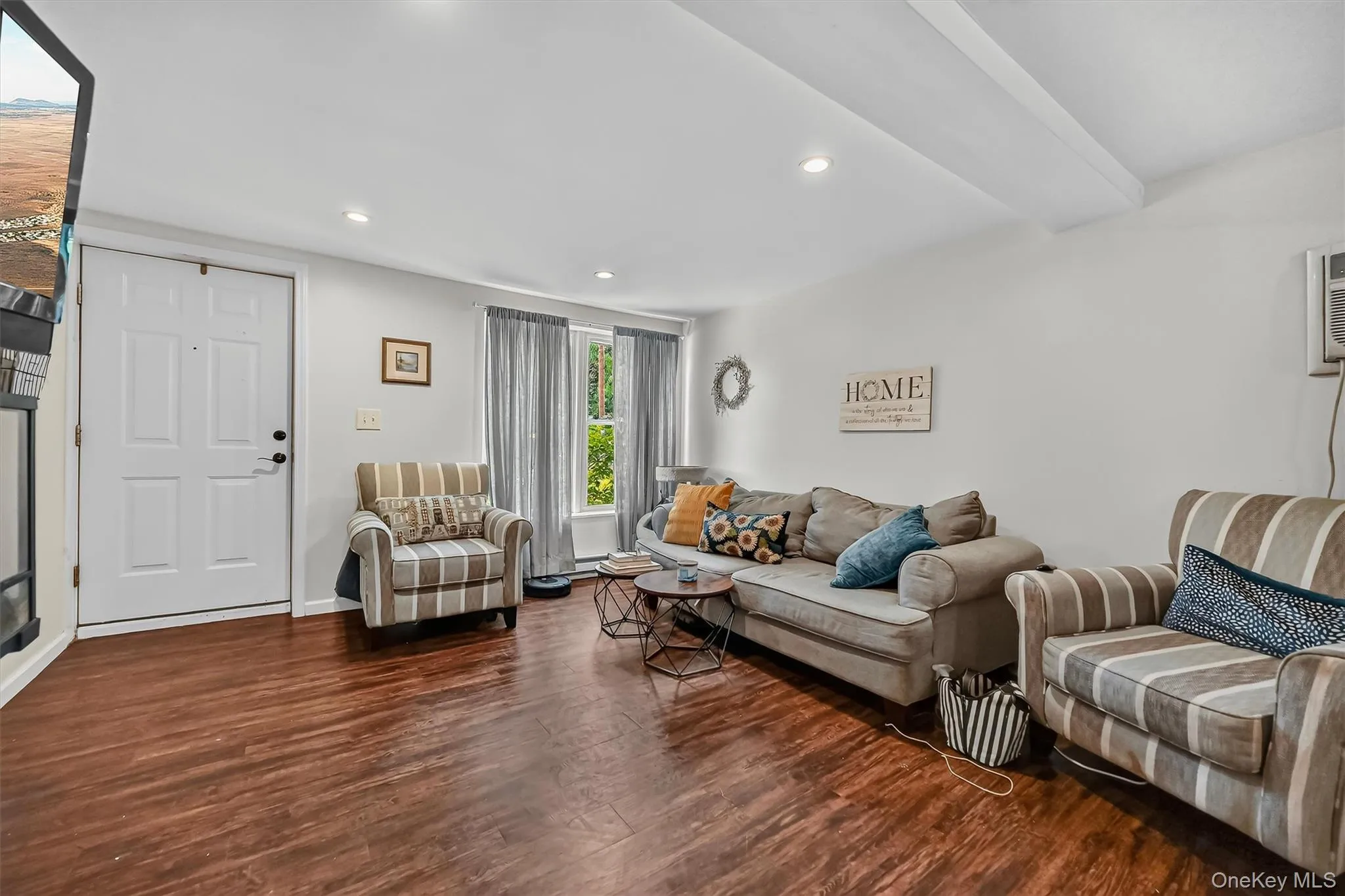 1006 Parr Meadow Drive, Newburgh (town), NY, 2 Bedrooms Bedrooms, 4 Rooms Rooms,1 BathroomBathrooms,Residential,For Rent,Parr Meadow,0,1034791 1006 Parr Meadow Drive, Newburgh (town), NY, 2 Bedrooms Bedrooms, 4 Rooms Rooms,1 BathroomBathrooms,Residential,For Rent,Parr Meadow,0,1034791
