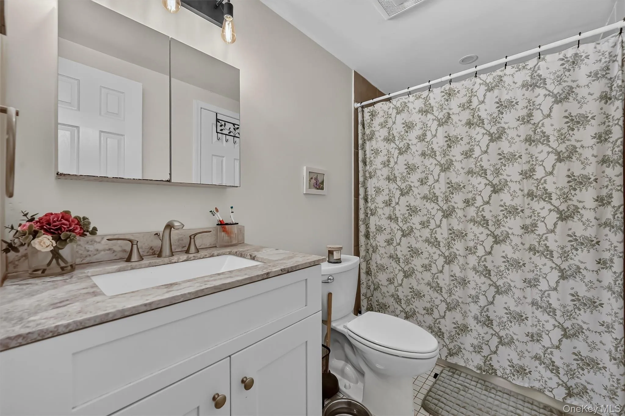 1006 Parr Meadow Drive, Newburgh (town), NY, 2 Bedrooms Bedrooms, 4 Rooms Rooms,1 BathroomBathrooms,Residential,For Rent,Parr Meadow,0,1034791 1006 Parr Meadow Drive, Newburgh (town), NY, 2 Bedrooms Bedrooms, 4 Rooms Rooms,1 BathroomBathrooms,Residential,For Rent,Parr Meadow,0,1034791
