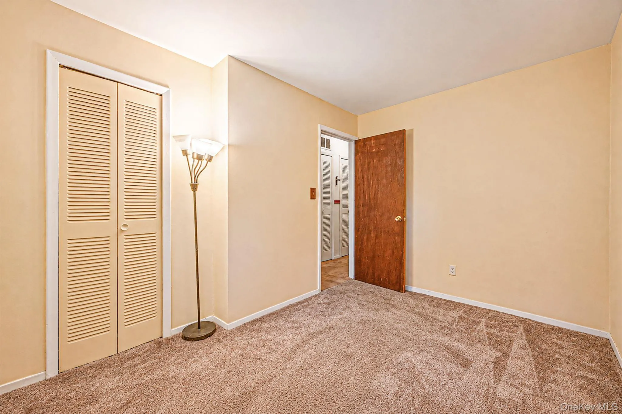 2715 Falcon Avenue, Brookhaven, NY, 3 Bedrooms Bedrooms, 5 Rooms Rooms,1 BathroomBathrooms,Residential,For Rent,Falcon,0,1034794 2715 Falcon Avenue, Brookhaven, NY, 3 Bedrooms Bedrooms, 5 Rooms Rooms,1 BathroomBathrooms,Residential,For Rent,Falcon,0,1034794