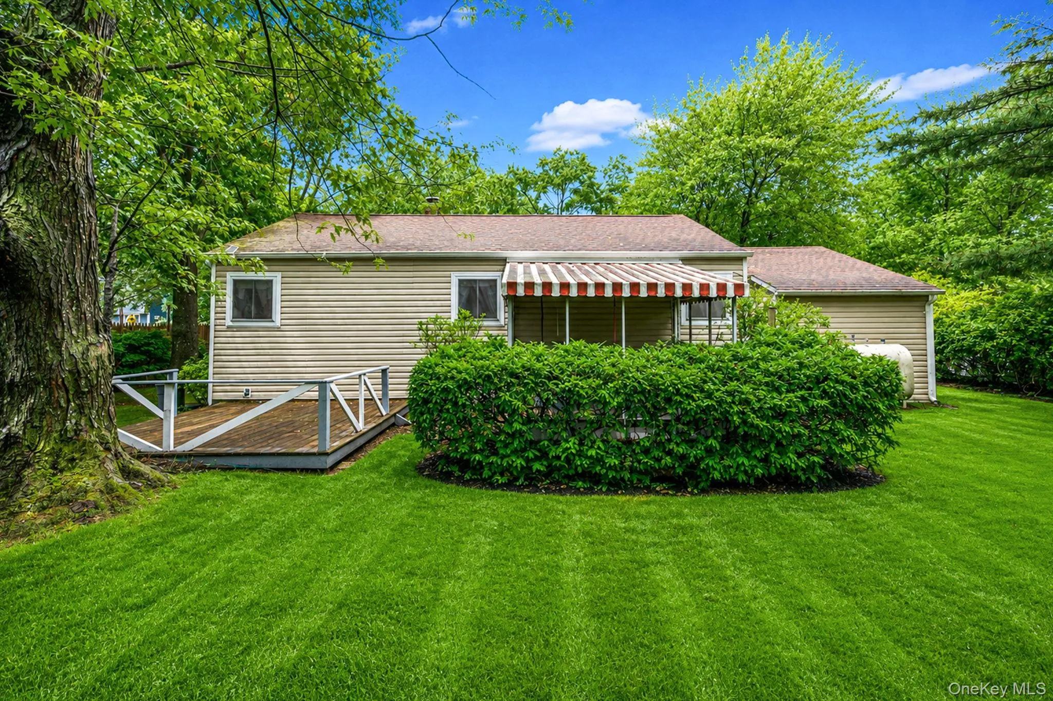 2715 Falcon Avenue, Brookhaven, NY, 3 Bedrooms Bedrooms, 5 Rooms Rooms,1 BathroomBathrooms,Residential,For Rent,Falcon,0,1034794 2715 Falcon Avenue, Brookhaven, NY, 3 Bedrooms Bedrooms, 5 Rooms Rooms,1 BathroomBathrooms,Residential,For Rent,Falcon,0,1034794