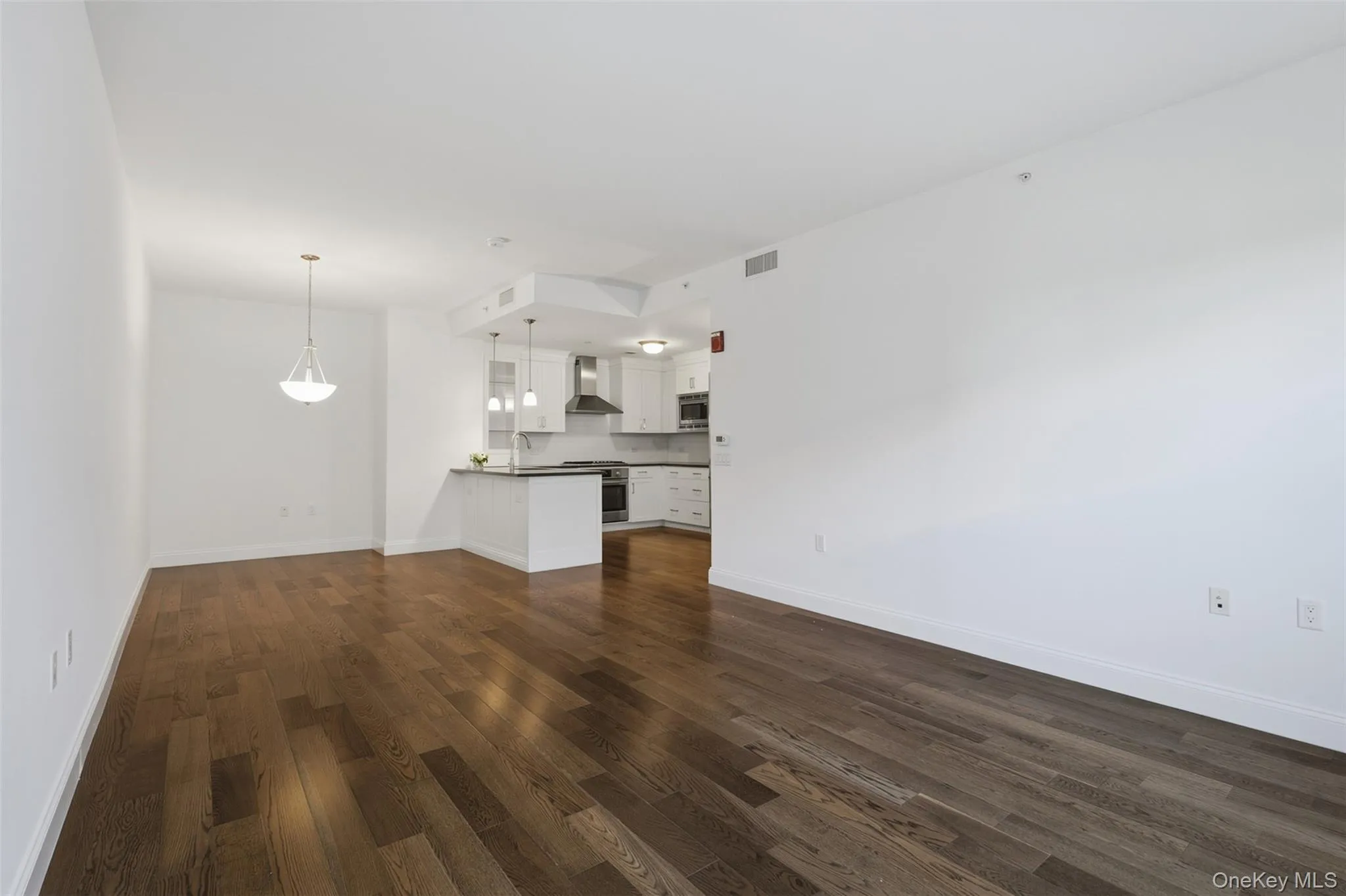 10 Byron Place, Mamaroneck, NY, 2 Bedrooms Bedrooms, 5 Rooms Rooms,2 BathroomsBathrooms,Residential Lease,For Rent,Byron,0,1034799 10 Byron Place, Mamaroneck, NY, 2 Bedrooms Bedrooms, 5 Rooms Rooms,2 BathroomsBathrooms,Residential Lease,For Rent,Byron,0,1034799