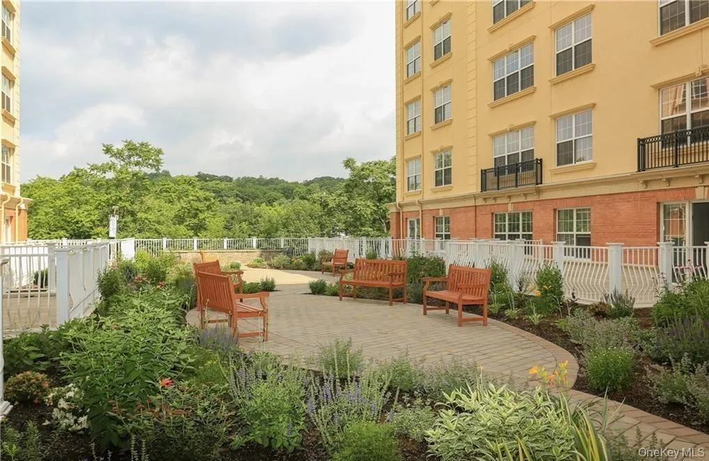 Private resident courtyard Private resident courtyard