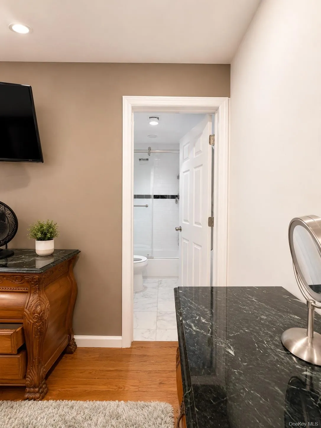 2 Lee Court, Hempstead, NY, 3 Bedrooms Bedrooms, 7 Rooms Rooms,2 BathroomsBathrooms,Residential Lease,For Rent,Lee,0,1034802 2 Lee Court, Hempstead, NY, 3 Bedrooms Bedrooms, 7 Rooms Rooms,2 BathroomsBathrooms,Residential Lease,For Rent,Lee,0,1034802