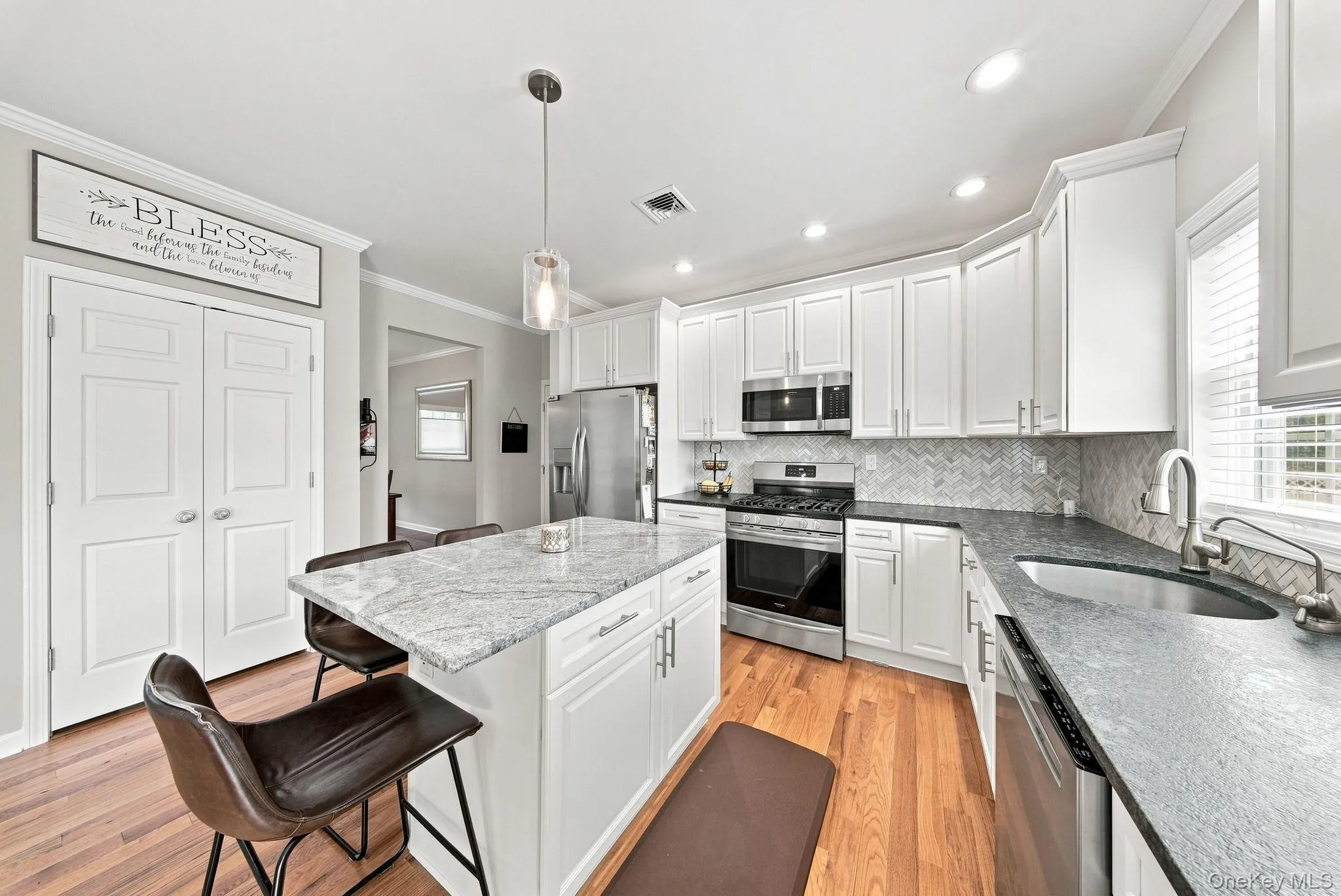 14 Robalene Drive, Goshen, NY, 5 Bedrooms Bedrooms, 9 Rooms Rooms,4 BathroomsBathrooms,Residential,For Rent,Robalene,0,1034805 14 Robalene Drive, Goshen, NY, 5 Bedrooms Bedrooms, 9 Rooms Rooms,4 BathroomsBathrooms,Residential,For Rent,Robalene,0,1034805