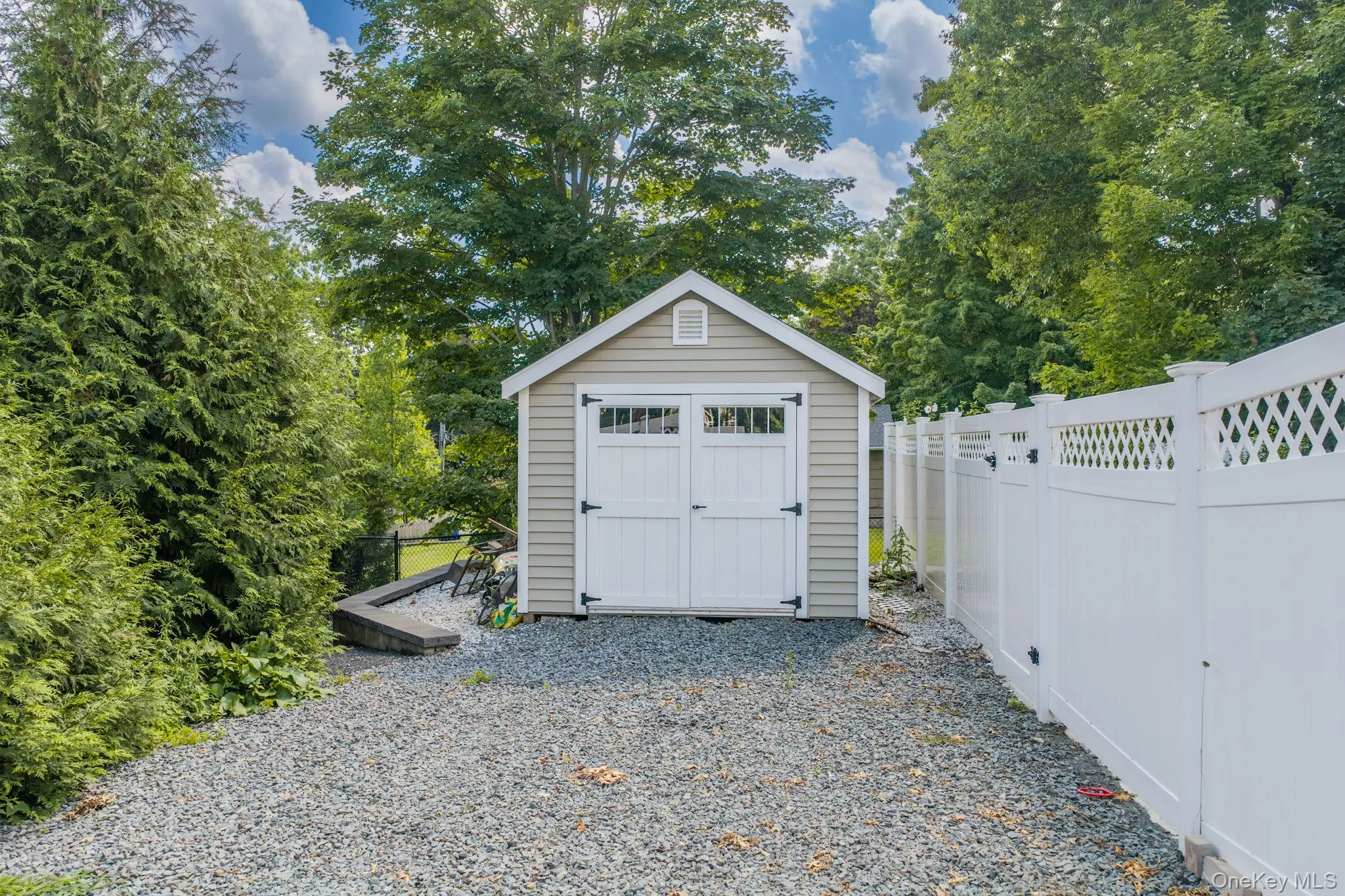 14 Robalene Drive, Goshen, NY, 5 Bedrooms Bedrooms, 9 Rooms Rooms,4 BathroomsBathrooms,Residential,For Rent,Robalene,0,1034805 14 Robalene Drive, Goshen, NY, 5 Bedrooms Bedrooms, 9 Rooms Rooms,4 BathroomsBathrooms,Residential,For Rent,Robalene,0,1034805