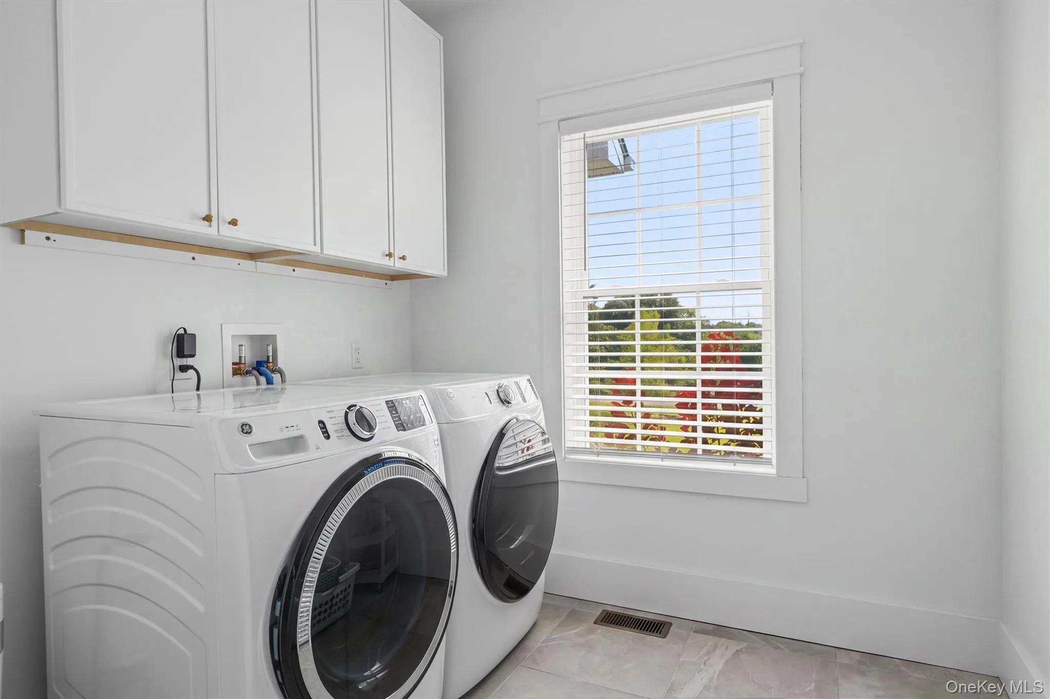 19 Firemens Lane, Newburgh (town), NY, 3 Bedrooms Bedrooms, 8 Rooms Rooms,3 BathroomsBathrooms,Residential,For Rent,Firemens,0,1034806 19 Firemens Lane, Newburgh (town), NY, 3 Bedrooms Bedrooms, 8 Rooms Rooms,3 BathroomsBathrooms,Residential,For Rent,Firemens,0,1034806