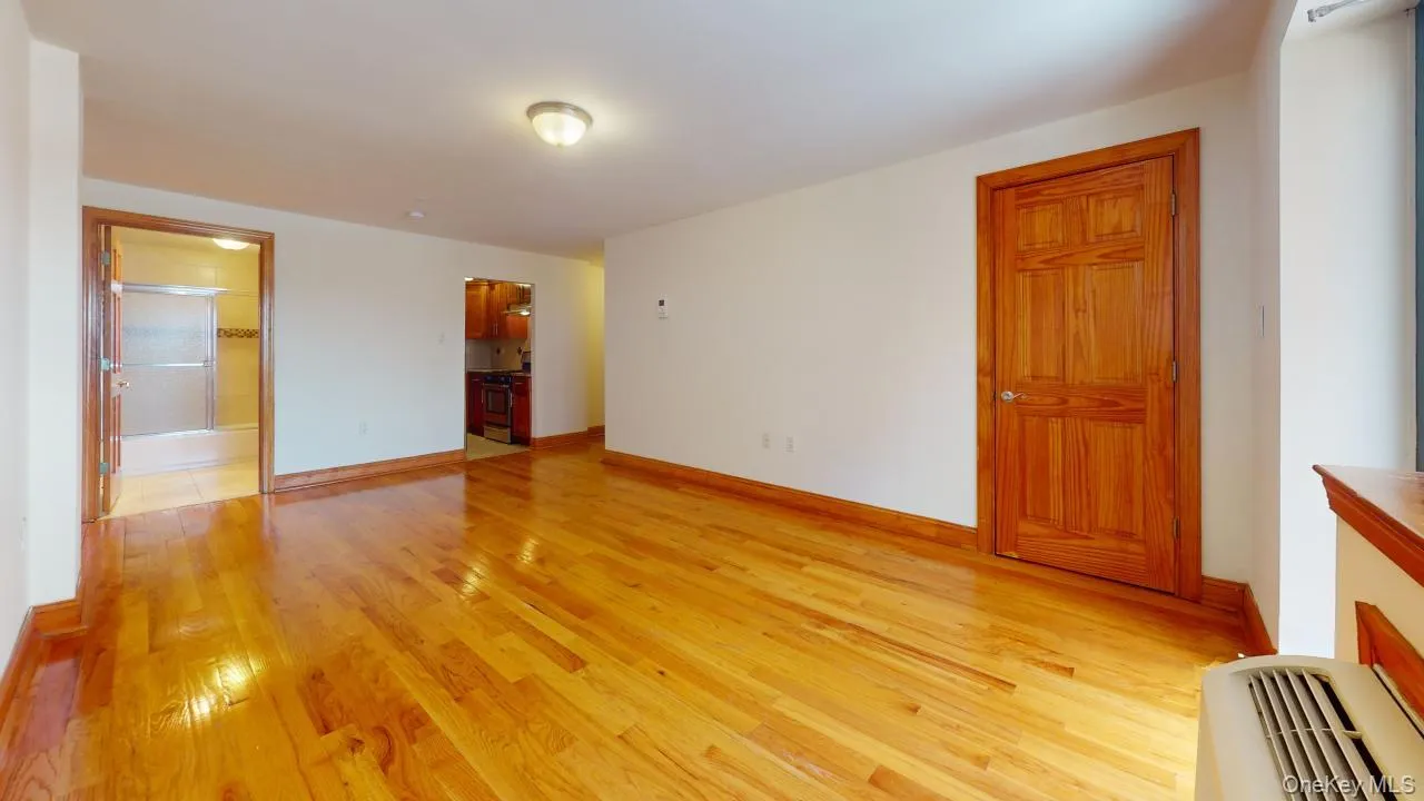 135-23 82nd Avenue, New York, NY, 2 Rooms Rooms,1 BathroomBathrooms,Residential Lease,For Rent,82nd,0,1034808 135-23 82nd Avenue, New York, NY, 2 Rooms Rooms,1 BathroomBathrooms,Residential Lease,For Rent,82nd,0,1034808