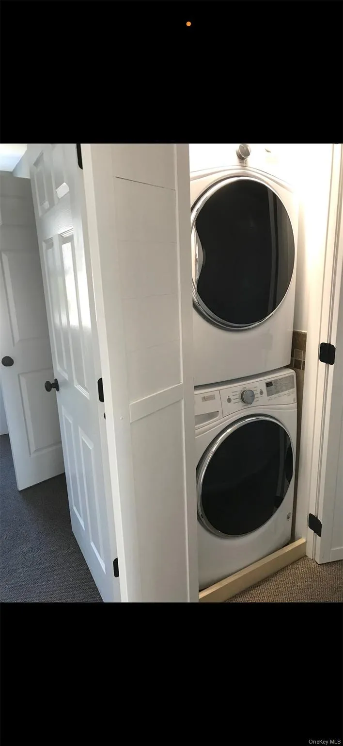 163 Landing Road, Glen Cove, NY, 2 Bedrooms Bedrooms, 6 Rooms Rooms,1 BathroomBathrooms,Residential Lease,For Rent,Landing,0,1034811 163 Landing Road, Glen Cove, NY, 2 Bedrooms Bedrooms, 6 Rooms Rooms,1 BathroomBathrooms,Residential Lease,For Rent,Landing,0,1034811