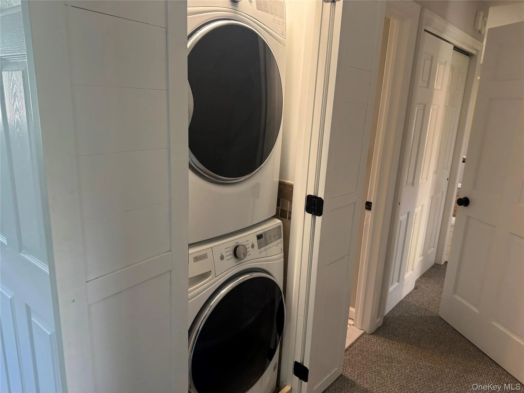163 Landing Road, Glen Cove, NY, 2 Bedrooms Bedrooms, 6 Rooms Rooms,1 BathroomBathrooms,Residential Lease,For Rent,Landing,0,1034811 163 Landing Road, Glen Cove, NY, 2 Bedrooms Bedrooms, 6 Rooms Rooms,1 BathroomBathrooms,Residential Lease,For Rent,Landing,0,1034811