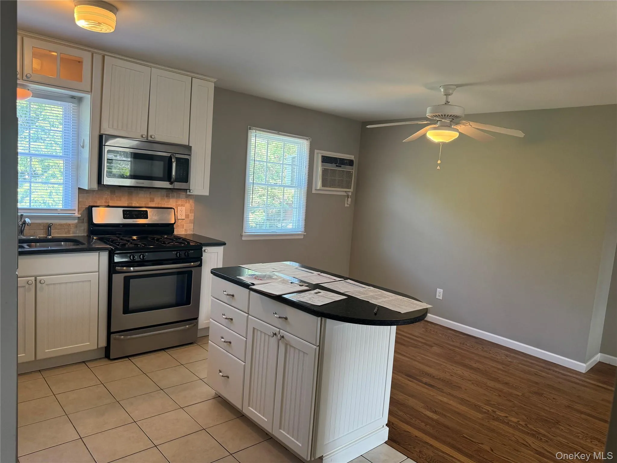 163 Landing Road, Glen Cove, NY, 2 Bedrooms Bedrooms, 6 Rooms Rooms,1 BathroomBathrooms,Residential Lease,For Rent,Landing,0,1034811 163 Landing Road, Glen Cove, NY, 2 Bedrooms Bedrooms, 6 Rooms Rooms,1 BathroomBathrooms,Residential Lease,For Rent,Landing,0,1034811