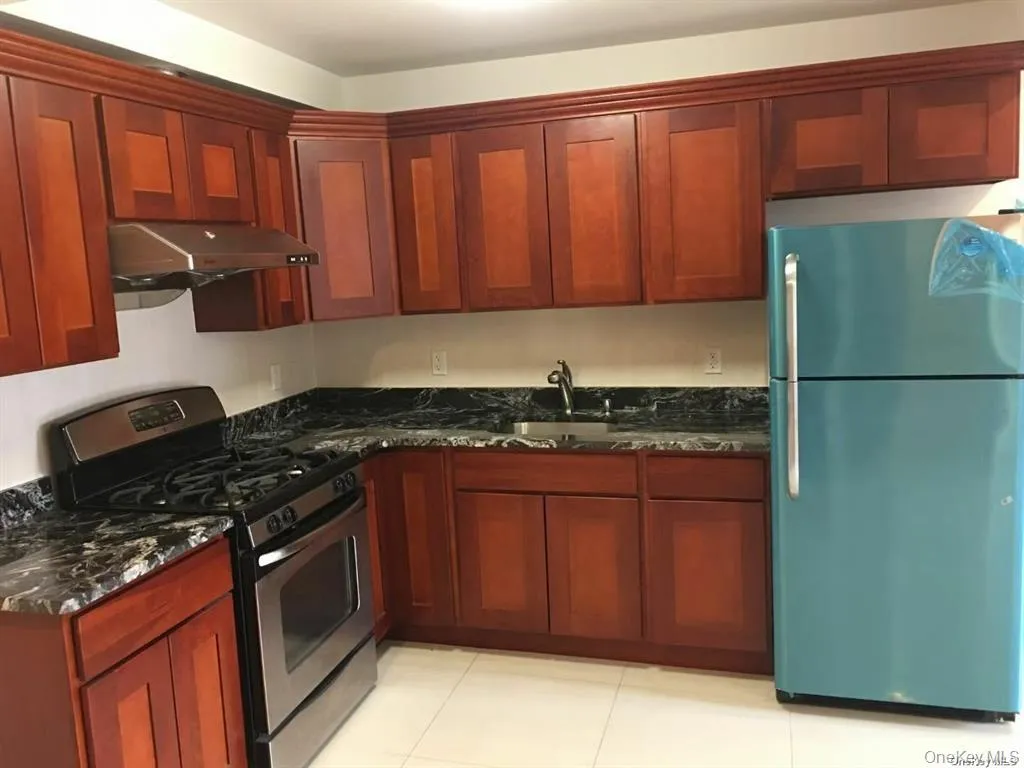 8401 37th Avenue, New York, NY, 1 Bedroom Bedrooms, 3 Rooms Rooms,1 BathroomBathrooms,Residential,For Rent,37th,0,1034813 8401 37th Avenue, New York, NY, 1 Bedroom Bedrooms, 3 Rooms Rooms,1 BathroomBathrooms,Residential,For Rent,37th,0,1034813