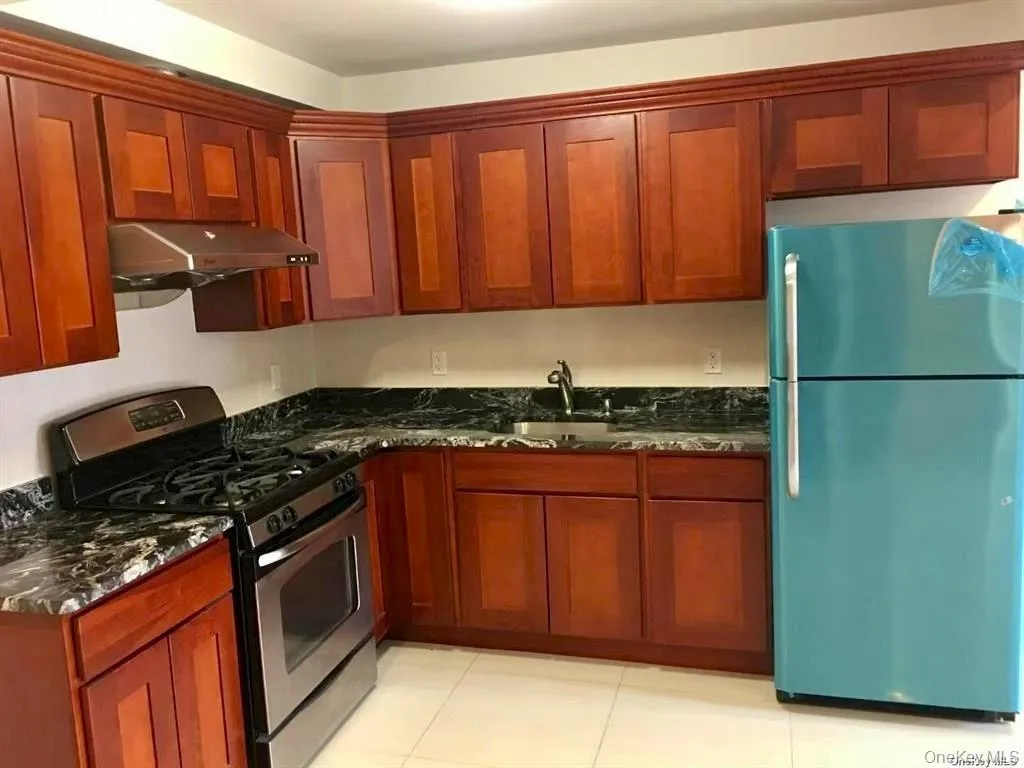 8401 37th Avenue, New York, NY, 1 Bedroom Bedrooms, 3 Rooms Rooms,1 BathroomBathrooms,Residential,For Rent,37th,0,1034813 8401 37th Avenue, New York, NY, 1 Bedroom Bedrooms, 3 Rooms Rooms,1 BathroomBathrooms,Residential,For Rent,37th,0,1034813