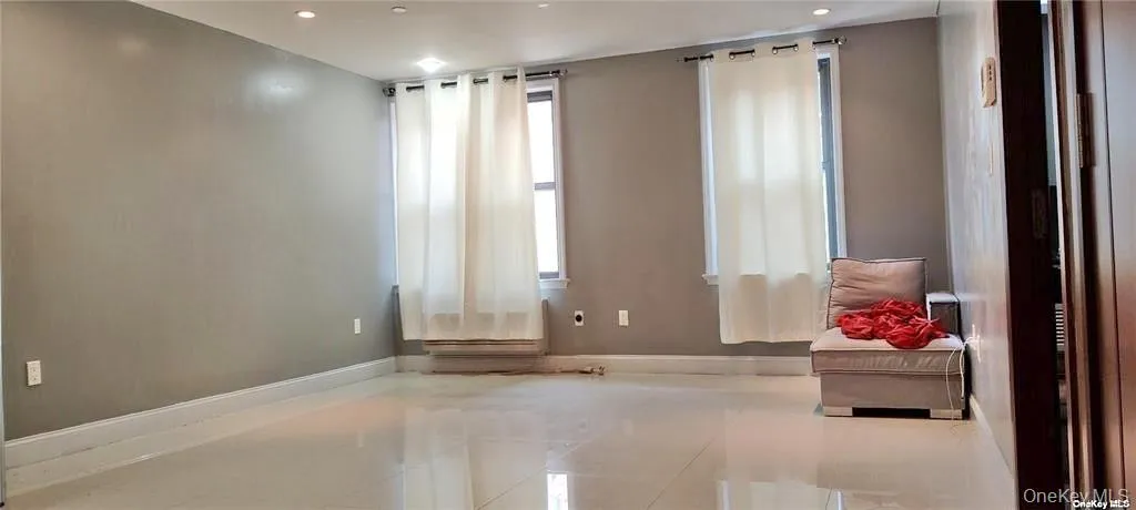 8401 37th Avenue, New York, NY, 1 Bedroom Bedrooms, 3 Rooms Rooms,1 BathroomBathrooms,Residential,For Rent,37th,0,1034813 8401 37th Avenue, New York, NY, 1 Bedroom Bedrooms, 3 Rooms Rooms,1 BathroomBathrooms,Residential,For Rent,37th,0,1034813
