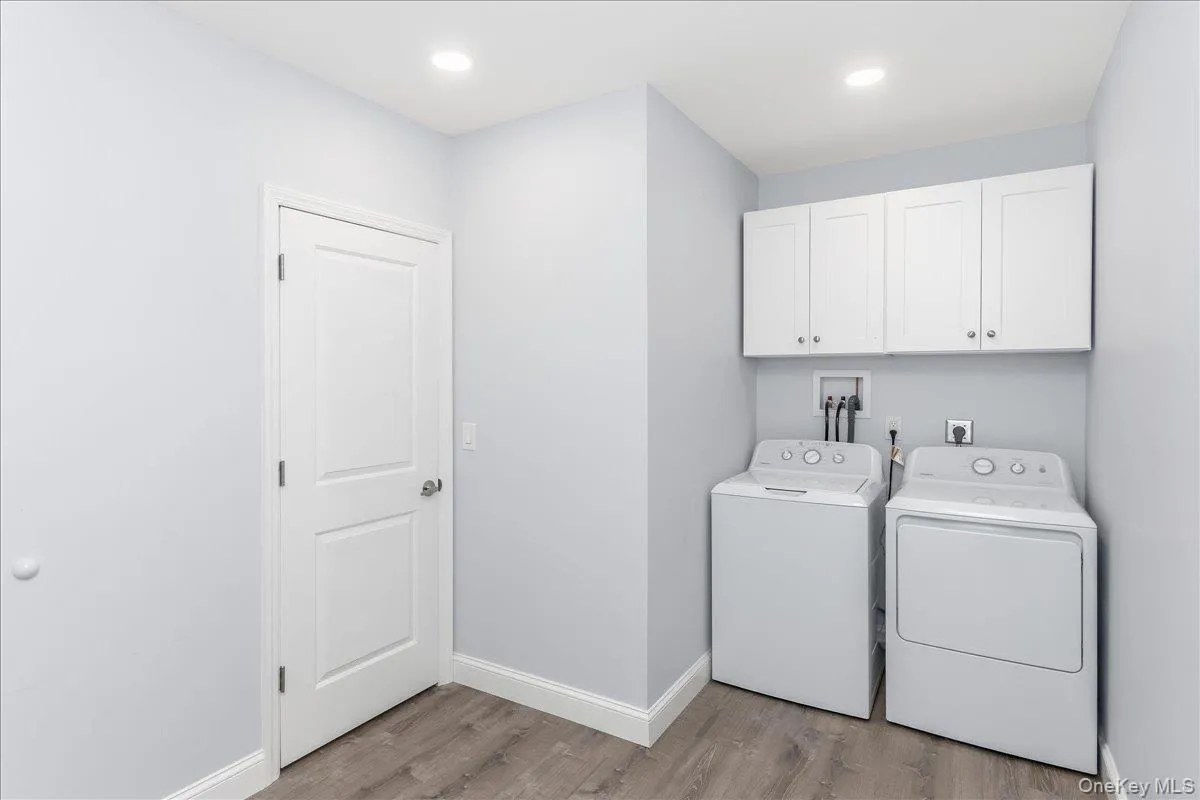 534 Bellmore Road, Hempstead, NY, 1 Bedroom Bedrooms, 3 Rooms Rooms,1 BathroomBathrooms,Residential Lease,For Rent,Bellmore,0,1034818 534 Bellmore Road, Hempstead, NY, 1 Bedroom Bedrooms, 3 Rooms Rooms,1 BathroomBathrooms,Residential Lease,For Rent,Bellmore,0,1034818
