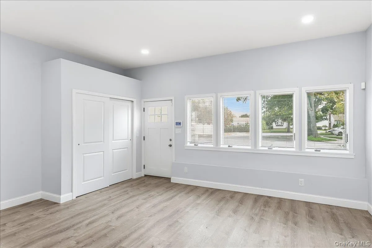 534 Bellmore Road, Hempstead, NY, 1 Bedroom Bedrooms, 3 Rooms Rooms,1 BathroomBathrooms,Residential Lease,For Rent,Bellmore,0,1034818 534 Bellmore Road, Hempstead, NY, 1 Bedroom Bedrooms, 3 Rooms Rooms,1 BathroomBathrooms,Residential Lease,For Rent,Bellmore,0,1034818