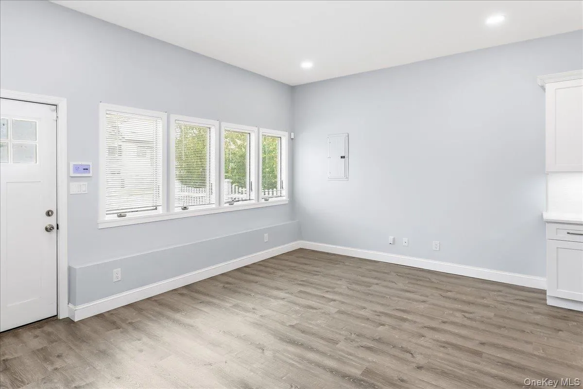 534 Bellmore Road, Hempstead, NY, 1 Bedroom Bedrooms, 3 Rooms Rooms,1 BathroomBathrooms,Residential Lease,For Rent,Bellmore,0,1034818 534 Bellmore Road, Hempstead, NY, 1 Bedroom Bedrooms, 3 Rooms Rooms,1 BathroomBathrooms,Residential Lease,For Rent,Bellmore,0,1034818