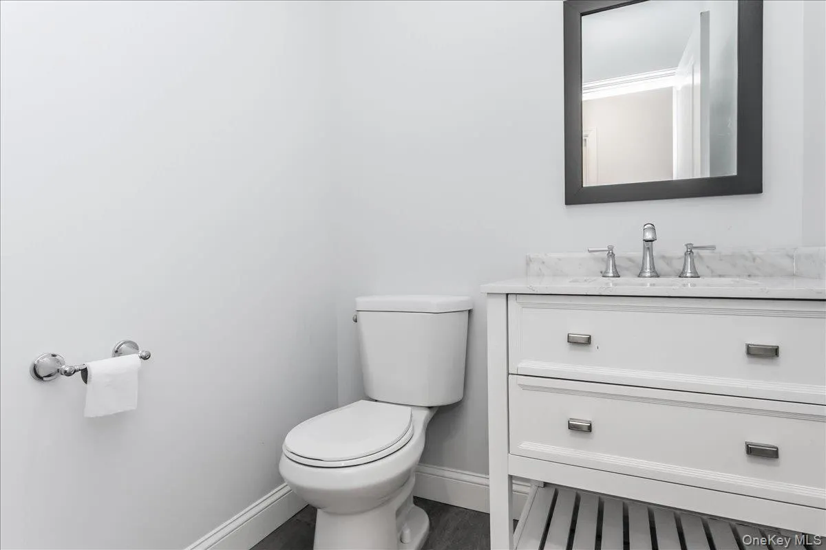534 Bellmore Road, Hempstead, NY, 1 Bedroom Bedrooms, 3 Rooms Rooms,1 BathroomBathrooms,Residential Lease,For Rent,Bellmore,0,1034818 534 Bellmore Road, Hempstead, NY, 1 Bedroom Bedrooms, 3 Rooms Rooms,1 BathroomBathrooms,Residential Lease,For Rent,Bellmore,0,1034818