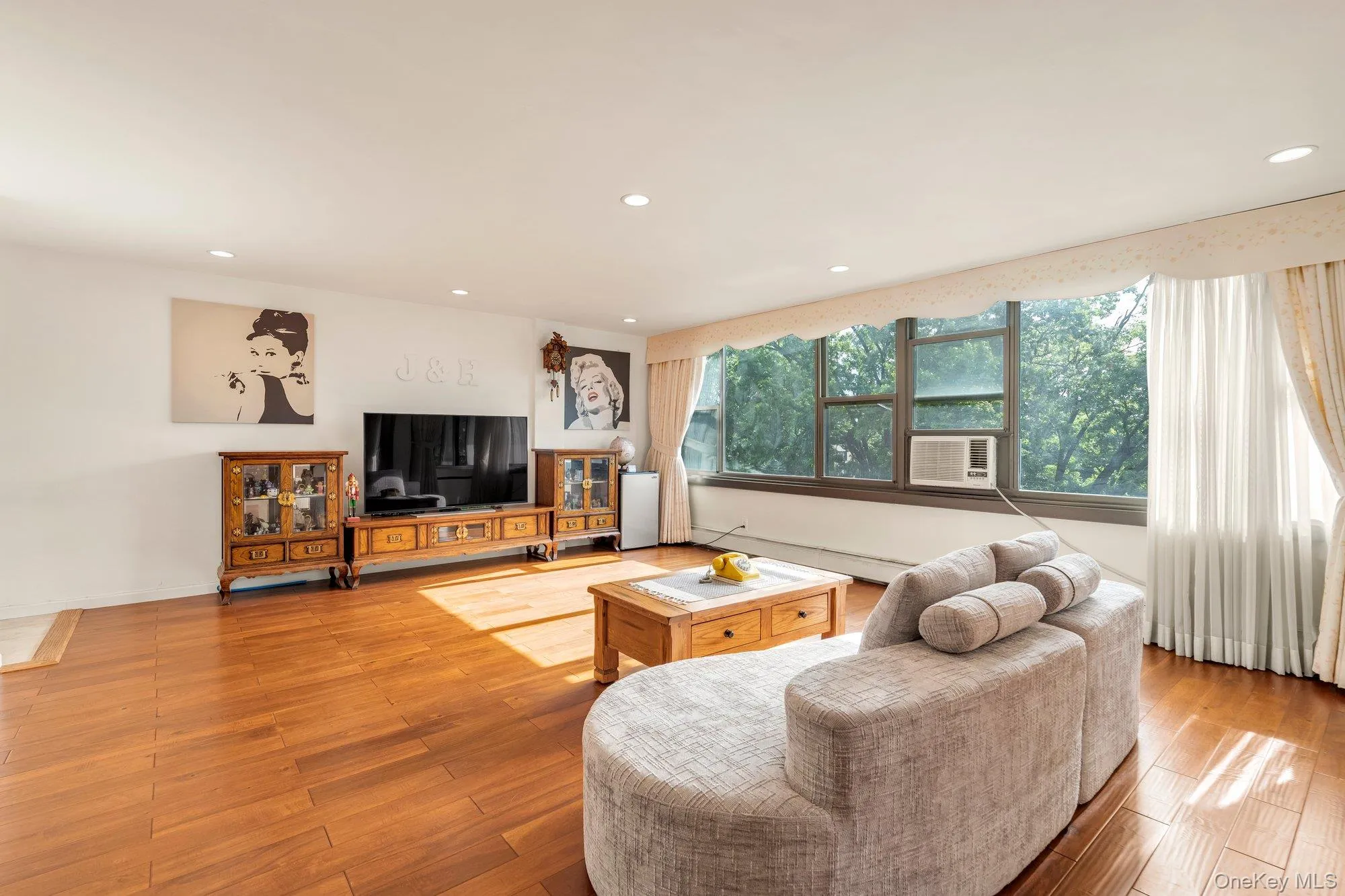 10-10 166 Street, New York, NY, 2 Bedrooms Bedrooms, 4 Rooms Rooms,1 BathroomBathrooms,Residential,For Rent,166,0,1034823 10-10 166 Street, New York, NY, 2 Bedrooms Bedrooms, 4 Rooms Rooms,1 BathroomBathrooms,Residential,For Rent,166,0,1034823