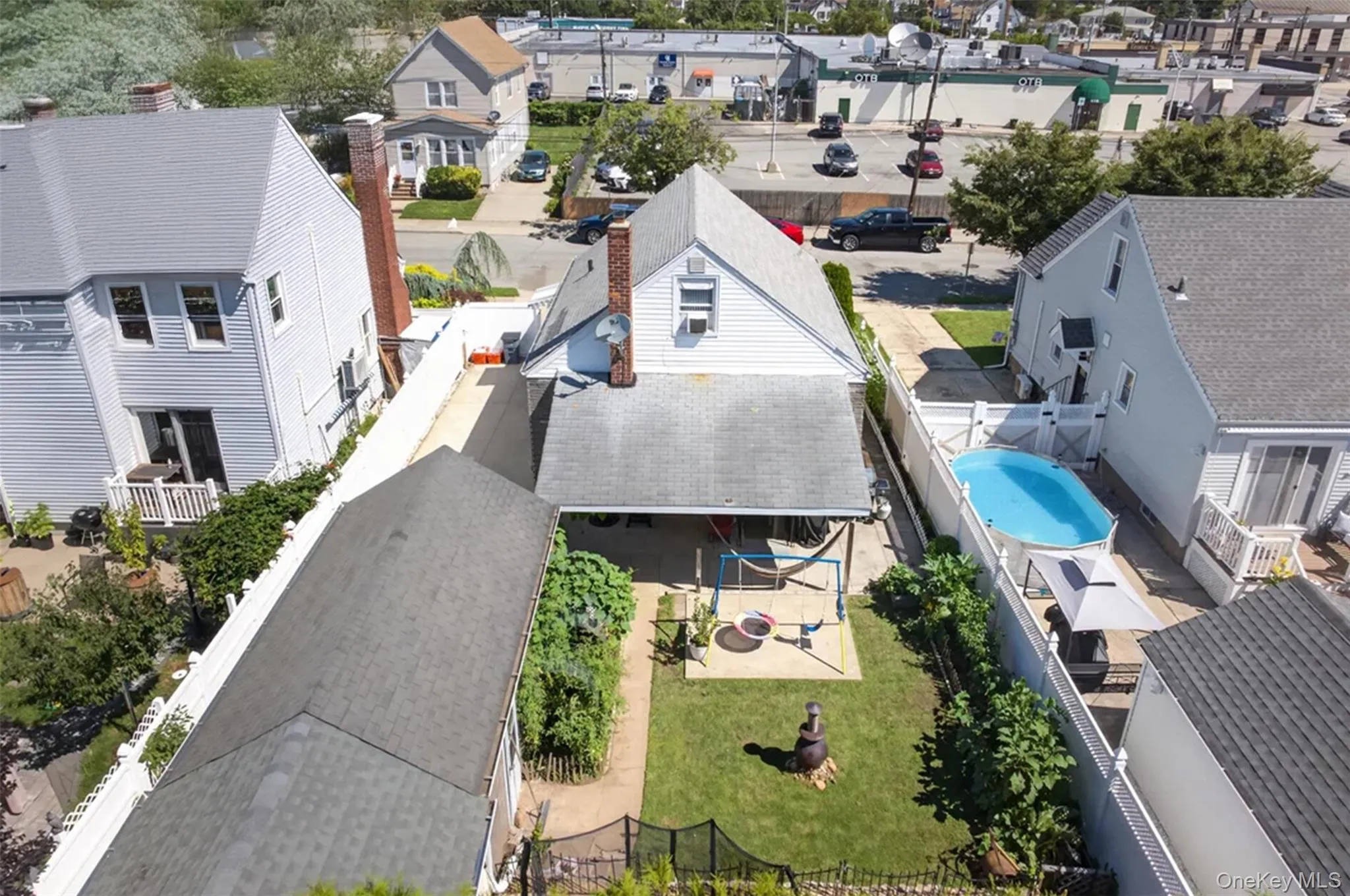 1069 Phoebe Street, Hempstead, NY, 4 Bedrooms Bedrooms, 7 Rooms Rooms,1 BathroomBathrooms,Residential,For Rent,Phoebe,0,1034827 1069 Phoebe Street, Hempstead, NY, 4 Bedrooms Bedrooms, 7 Rooms Rooms,1 BathroomBathrooms,Residential,For Rent,Phoebe,0,1034827