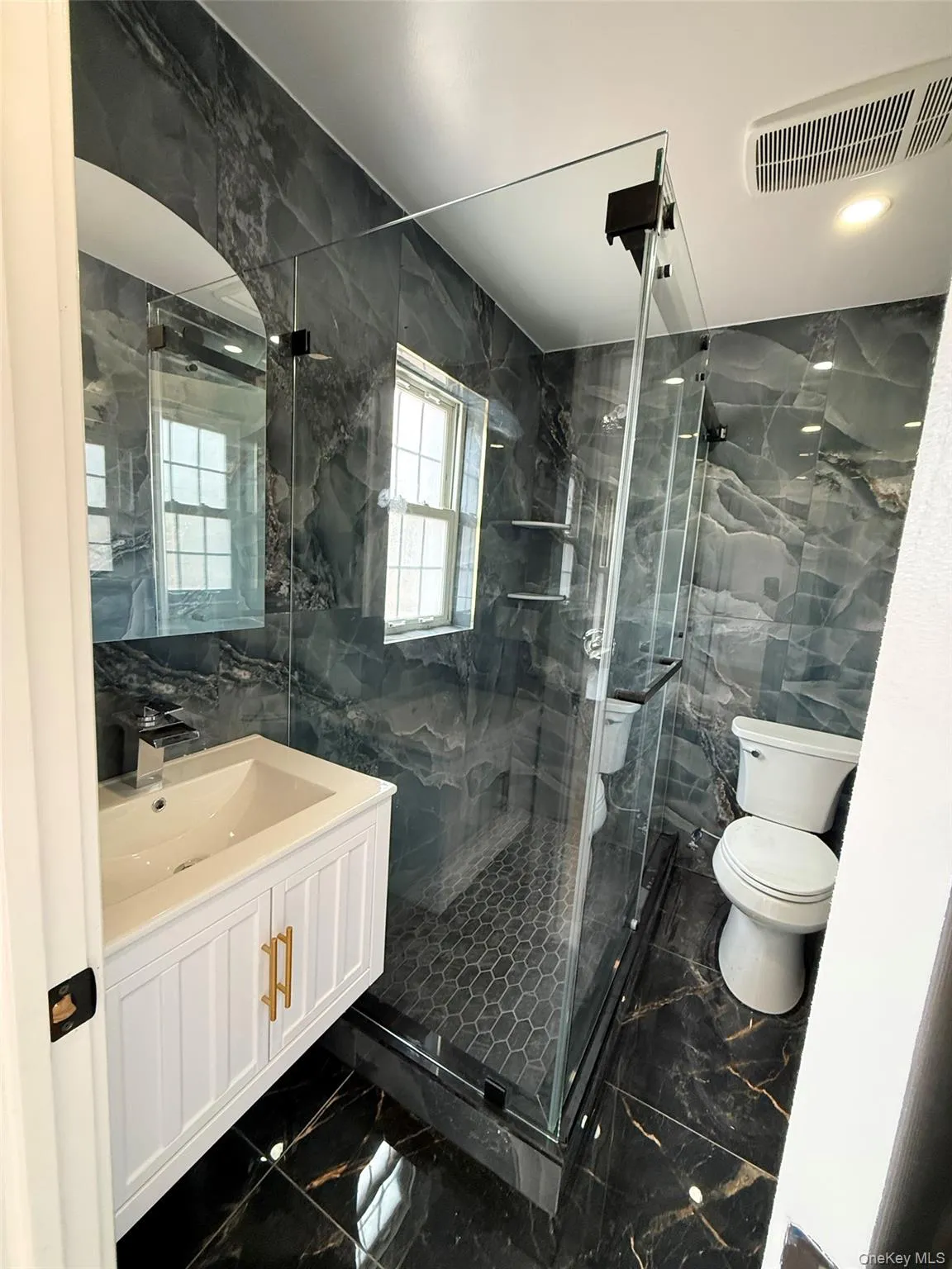 4709 188th Street, New York, NY, 3 Bedrooms Bedrooms, 10 Rooms Rooms,4 BathroomsBathrooms,Residential,For Rent,188th,0,1034829 4709 188th Street, New York, NY, 3 Bedrooms Bedrooms, 10 Rooms Rooms,4 BathroomsBathrooms,Residential,For Rent,188th,0,1034829