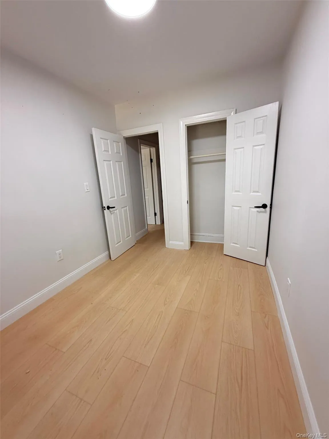 4709 188th Street, New York, NY, 3 Bedrooms Bedrooms, 10 Rooms Rooms,4 BathroomsBathrooms,Residential,For Rent,188th,0,1034829 4709 188th Street, New York, NY, 3 Bedrooms Bedrooms, 10 Rooms Rooms,4 BathroomsBathrooms,Residential,For Rent,188th,0,1034829