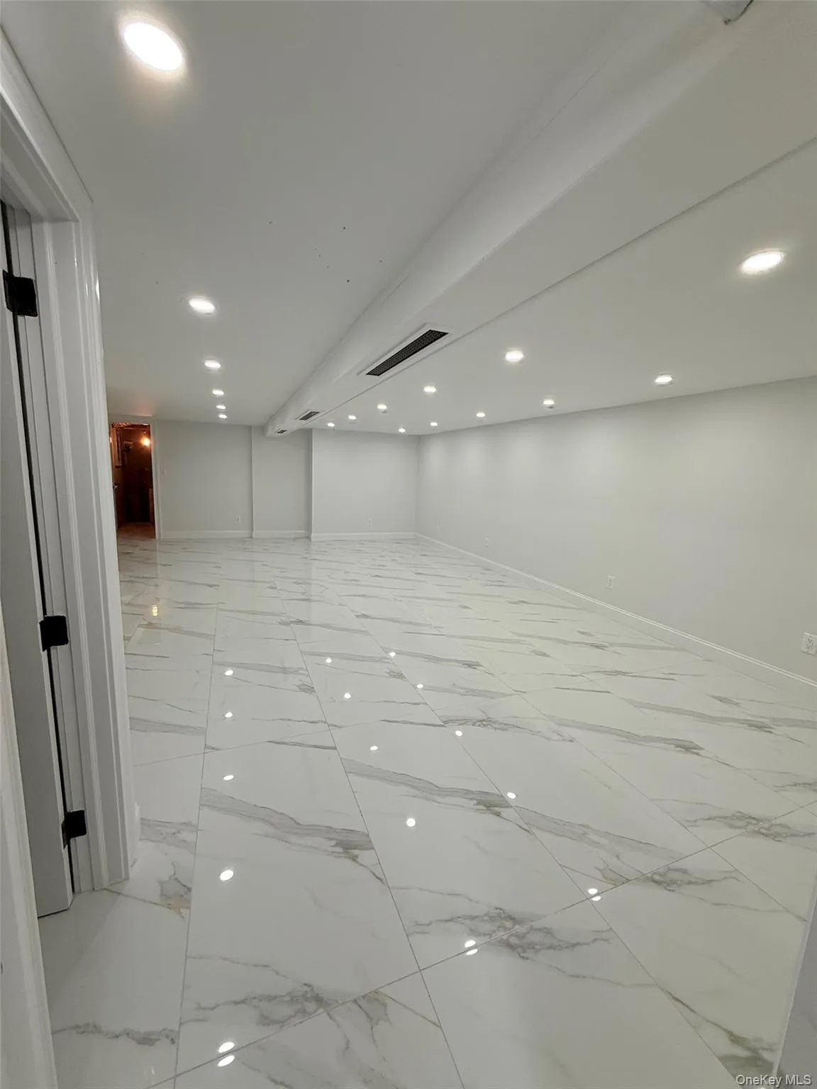 4709 188th Street, New York, NY, 3 Bedrooms Bedrooms, 10 Rooms Rooms,4 BathroomsBathrooms,Residential,For Rent,188th,0,1034829 4709 188th Street, New York, NY, 3 Bedrooms Bedrooms, 10 Rooms Rooms,4 BathroomsBathrooms,Residential,For Rent,188th,0,1034829