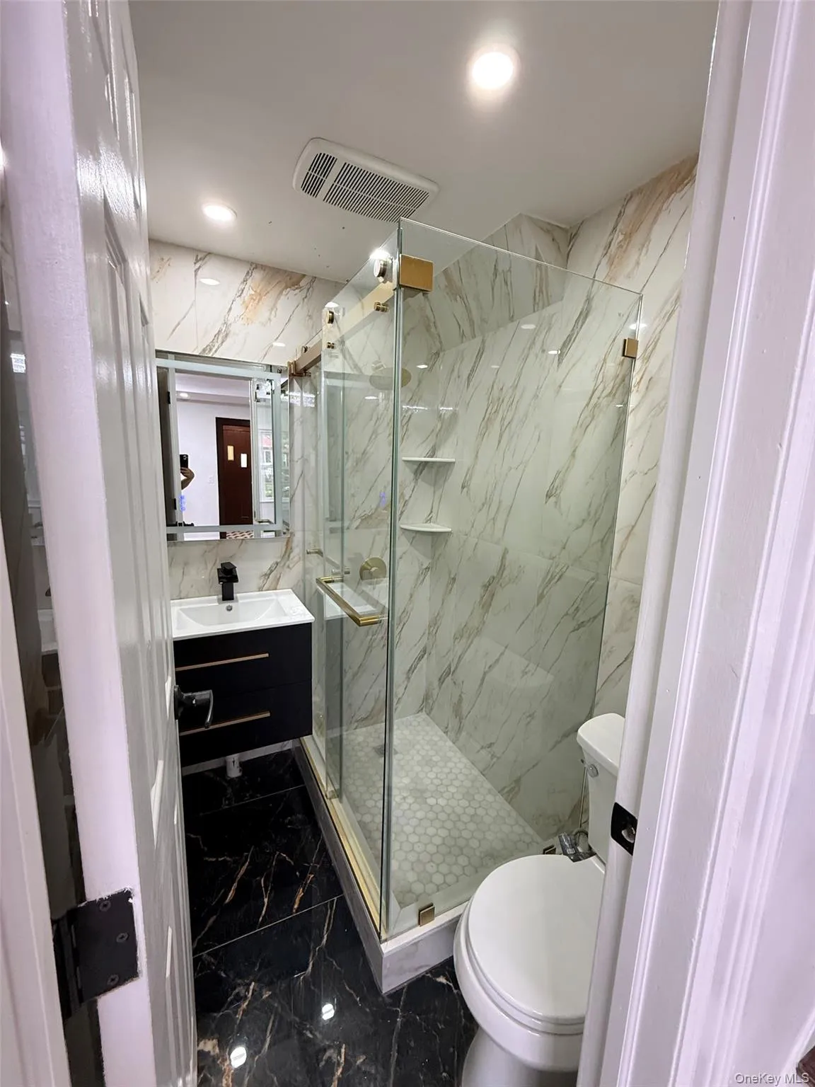 4709 188th Street, New York, NY, 3 Bedrooms Bedrooms, 10 Rooms Rooms,4 BathroomsBathrooms,Residential,For Rent,188th,0,1034829 4709 188th Street, New York, NY, 3 Bedrooms Bedrooms, 10 Rooms Rooms,4 BathroomsBathrooms,Residential,For Rent,188th,0,1034829