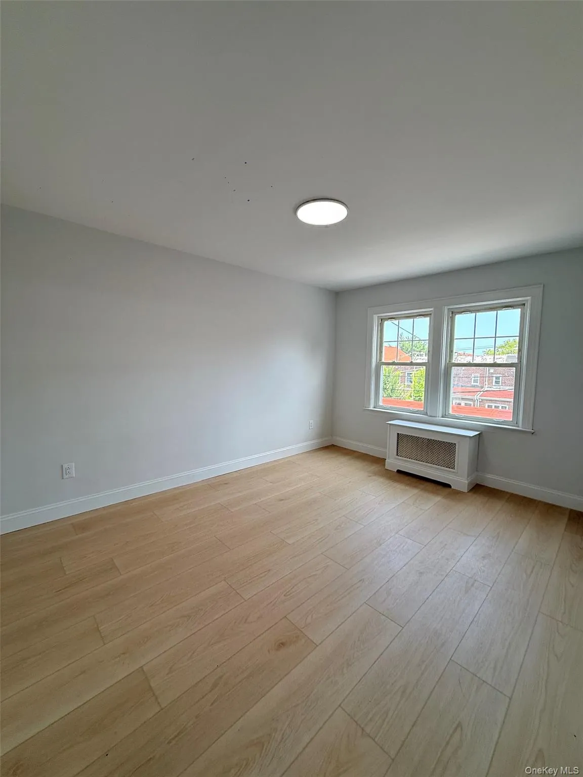 4709 188th Street, New York, NY, 3 Bedrooms Bedrooms, 10 Rooms Rooms,4 BathroomsBathrooms,Residential,For Rent,188th,0,1034829 4709 188th Street, New York, NY, 3 Bedrooms Bedrooms, 10 Rooms Rooms,4 BathroomsBathrooms,Residential,For Rent,188th,0,1034829