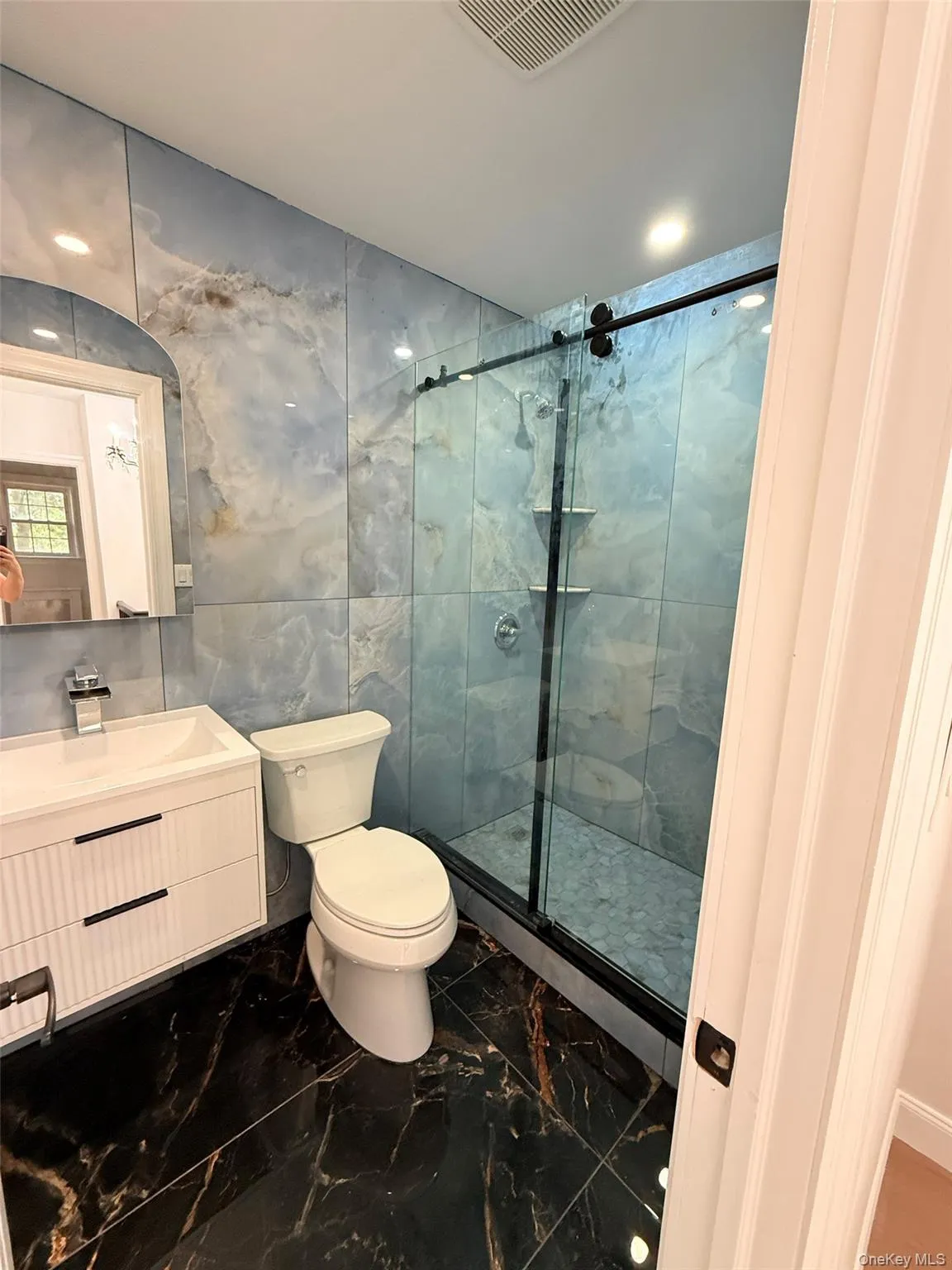 4709 188th Street, New York, NY, 3 Bedrooms Bedrooms, 10 Rooms Rooms,4 BathroomsBathrooms,Residential,For Rent,188th,0,1034829 4709 188th Street, New York, NY, 3 Bedrooms Bedrooms, 10 Rooms Rooms,4 BathroomsBathrooms,Residential,For Rent,188th,0,1034829
